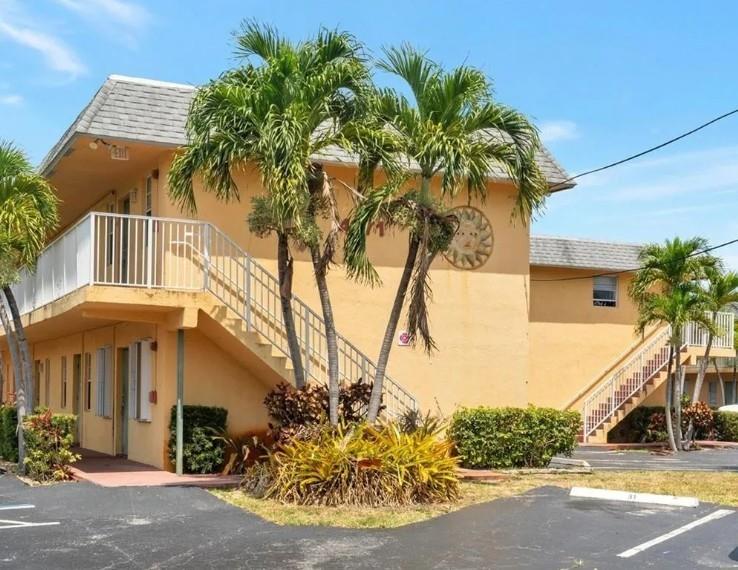 El Sol At Mainstreet