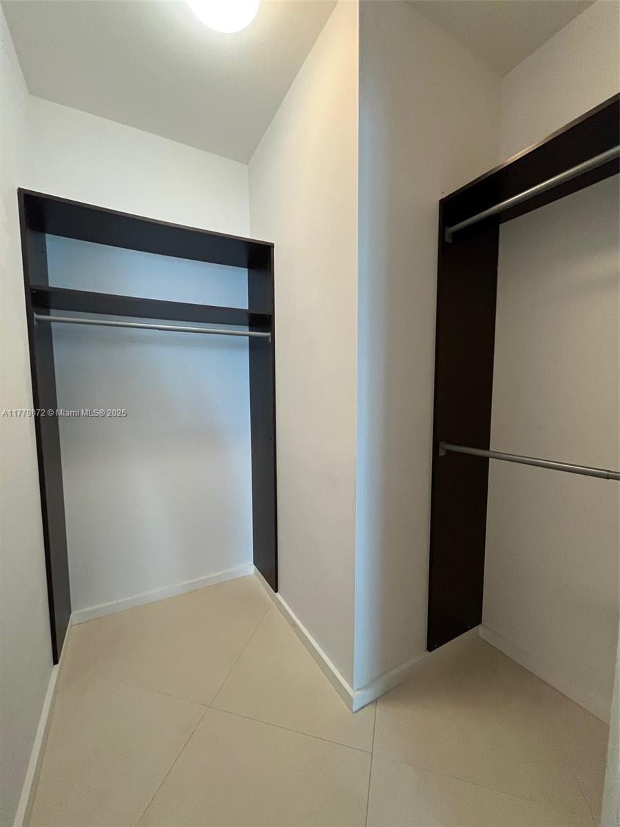 900 Biscayne Blvd #4312, Miami FL 33132