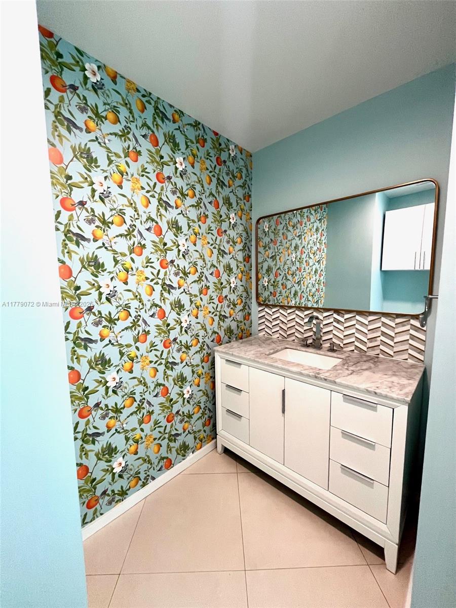 900 Biscayne Blvd #4312, Miami FL 33132