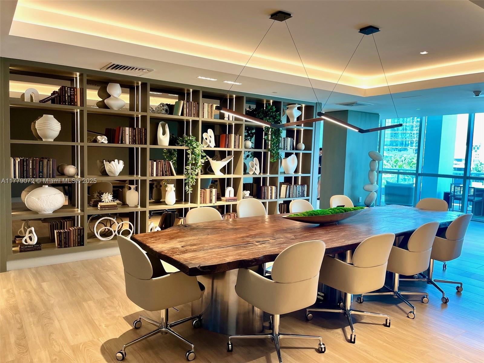900 Biscayne Blvd #4312, Miami FL 33132