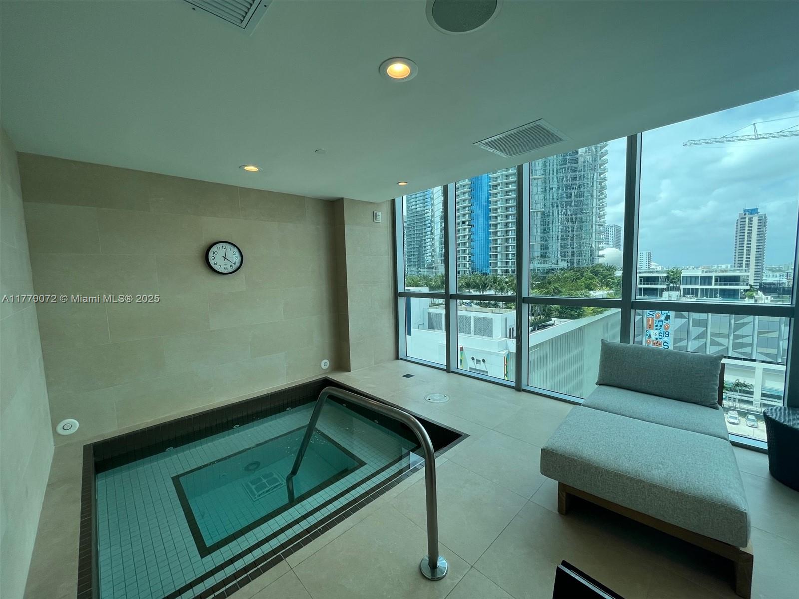 900 Biscayne Blvd #4312, Miami FL 33132
