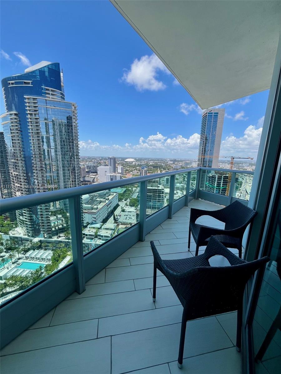 900 Biscayne Blvd #4312, Miami FL 33132