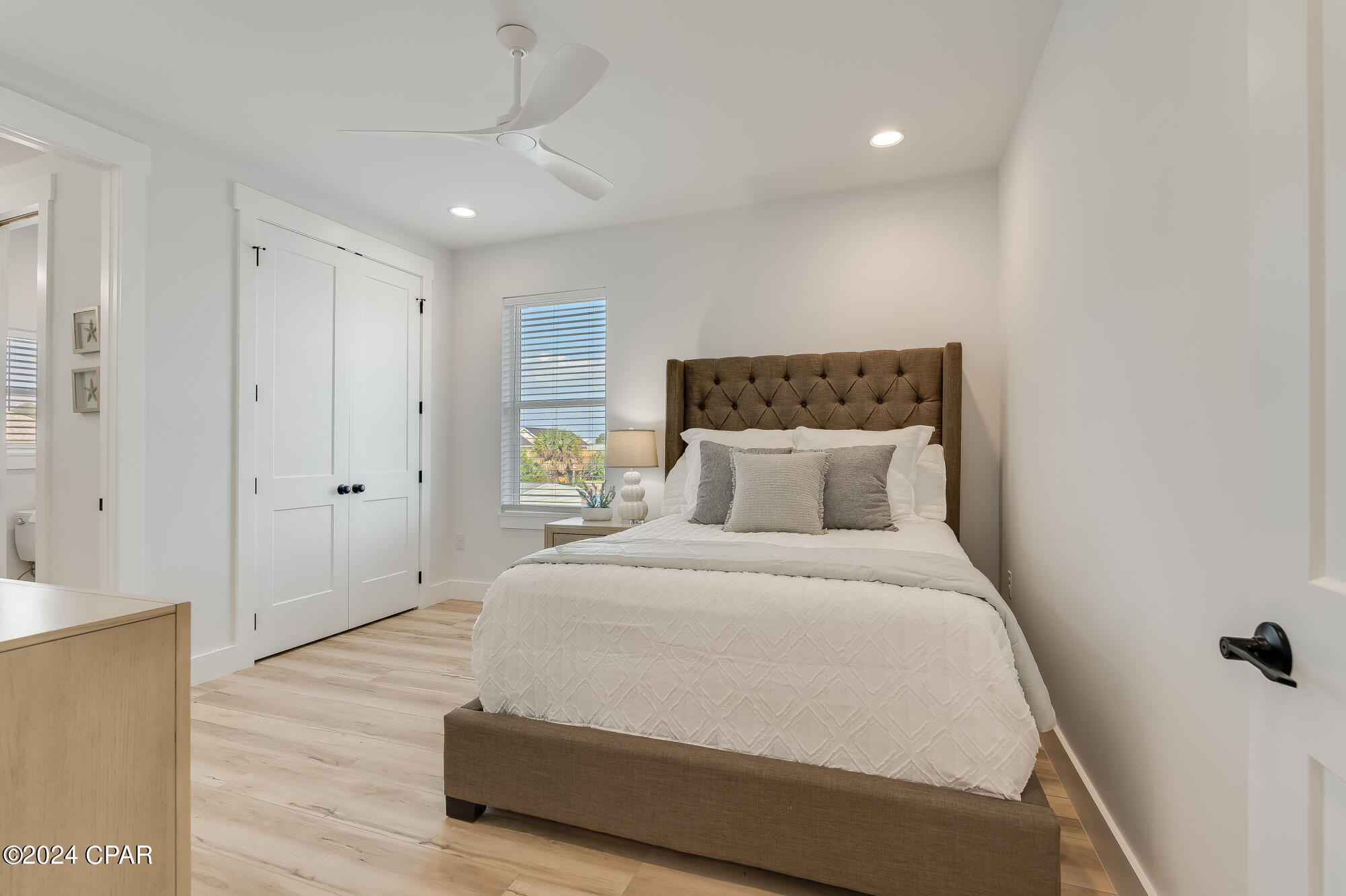 Image 18 For 7028 Thomas Drive