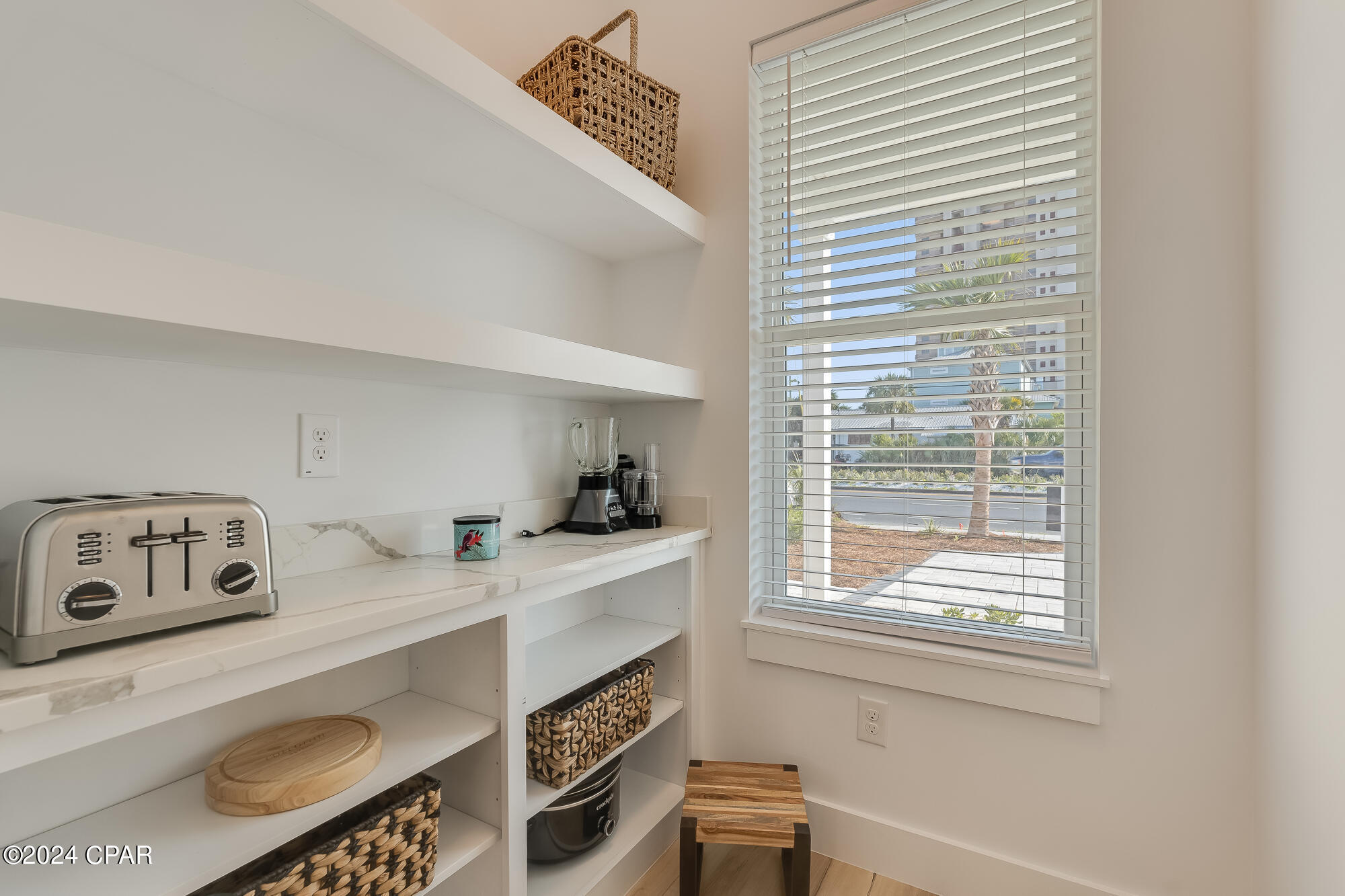 Image 9 For 7028 Thomas Drive