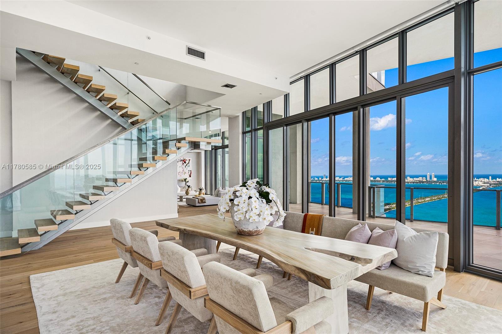 2900 NE 7th Ave #5102, Miami FL 33137