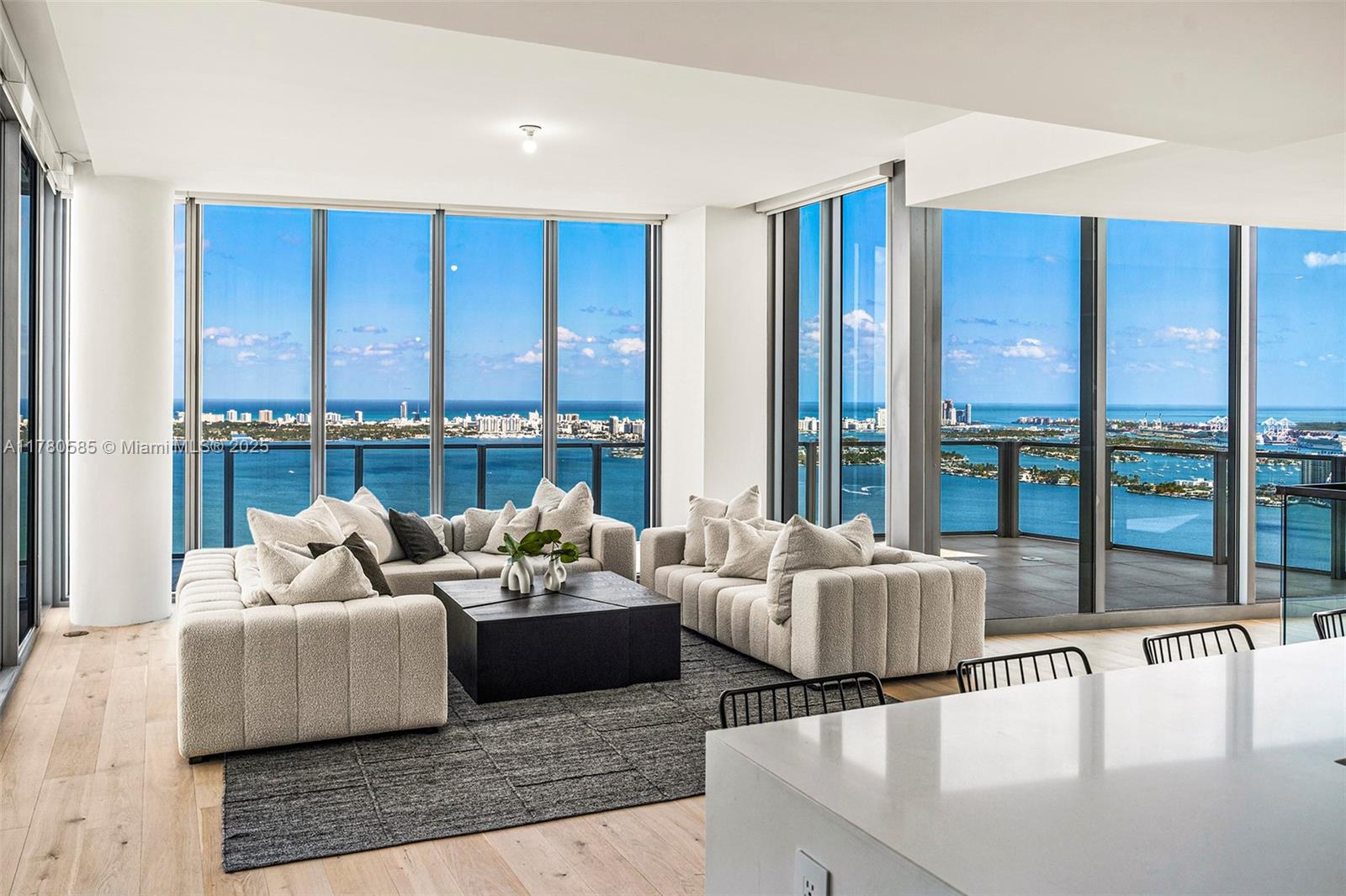2900 NE 7th Ave #5102, Miami FL 33137