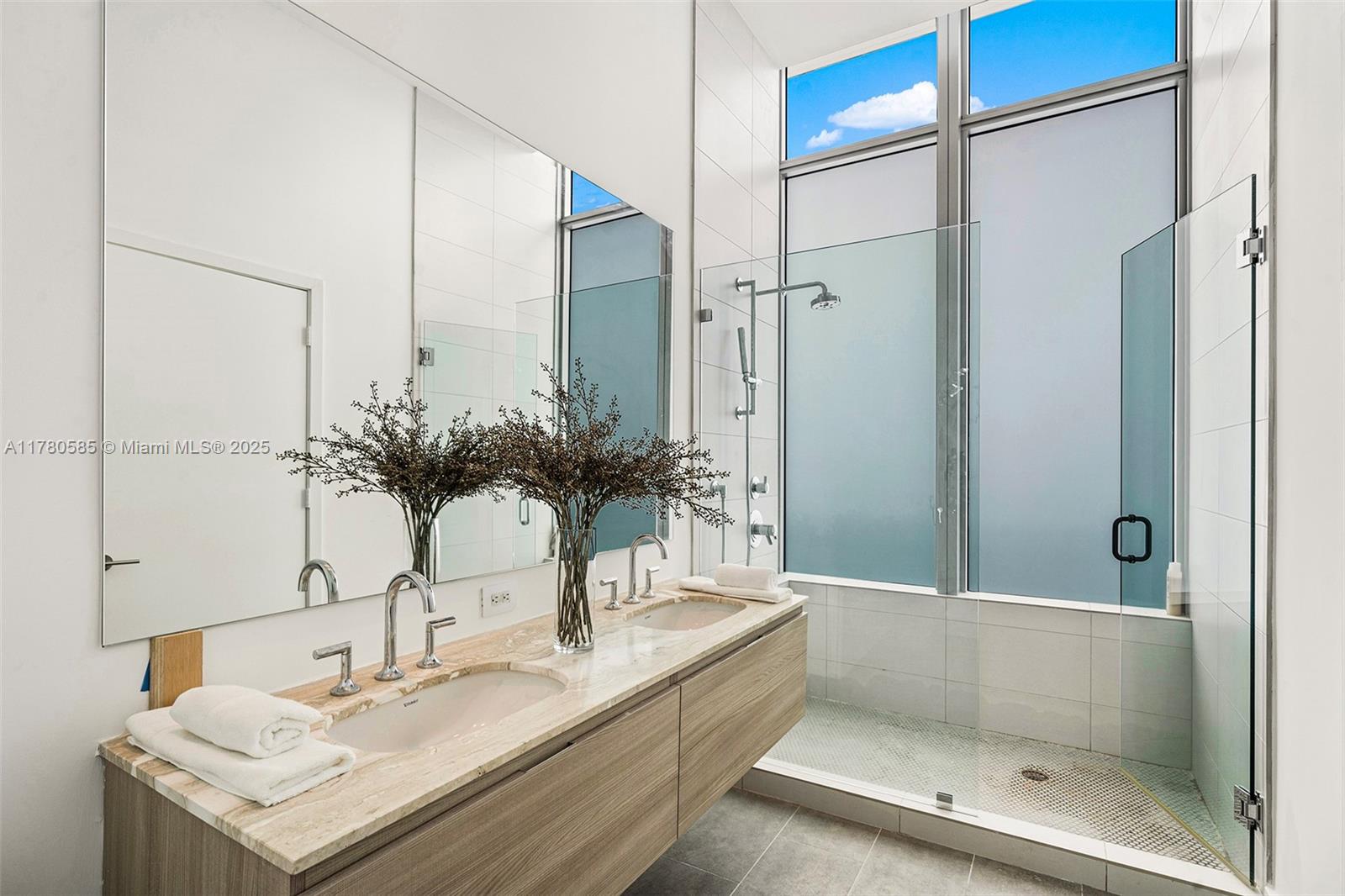 2900 NE 7th Ave #5102, Miami FL 33137