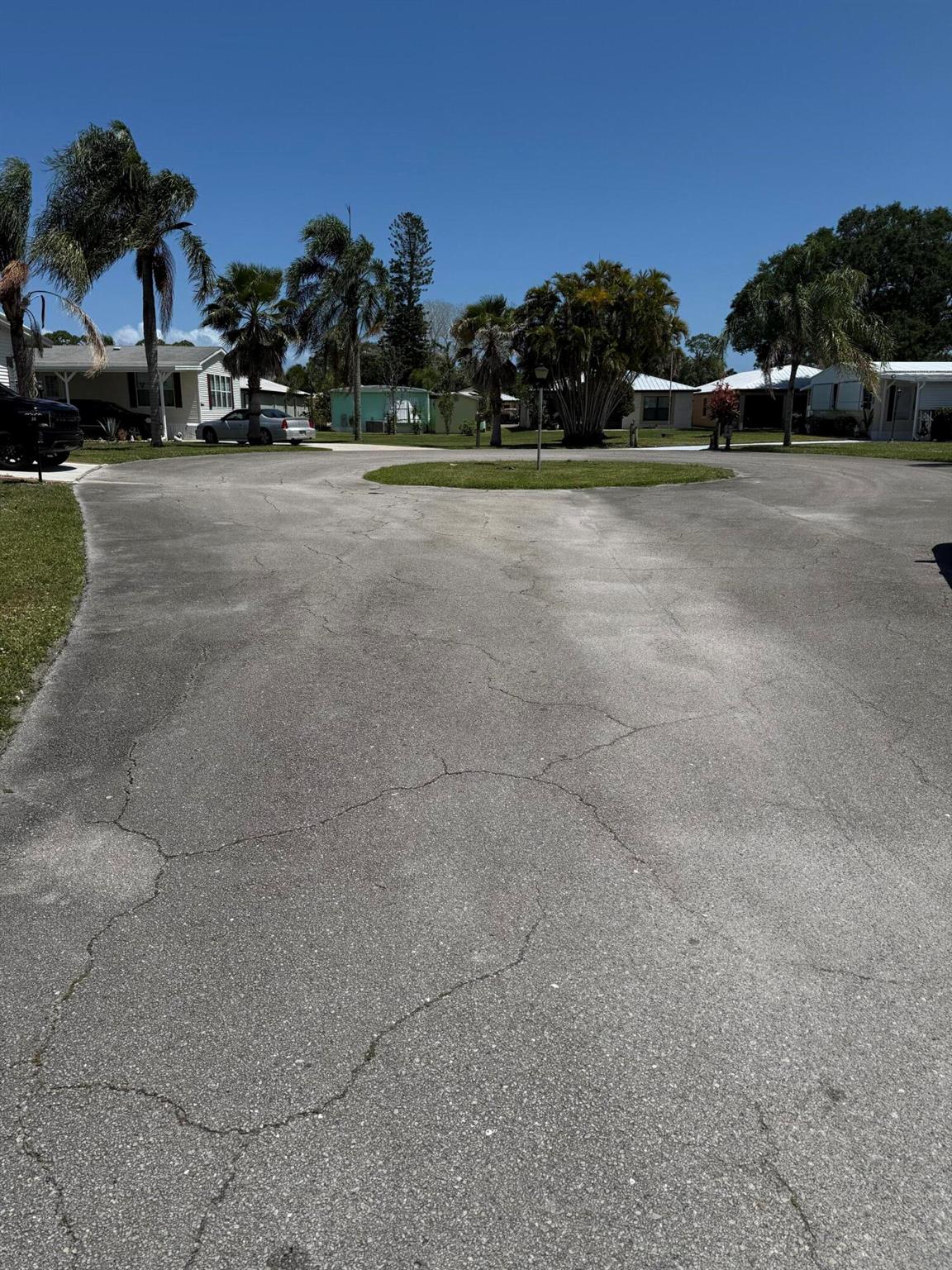 Homes for sale in Port St. Lucie, FL | 14 Se Hildalgo Lane, Port St. Lucie, FL 34952 | MLS# R11079842