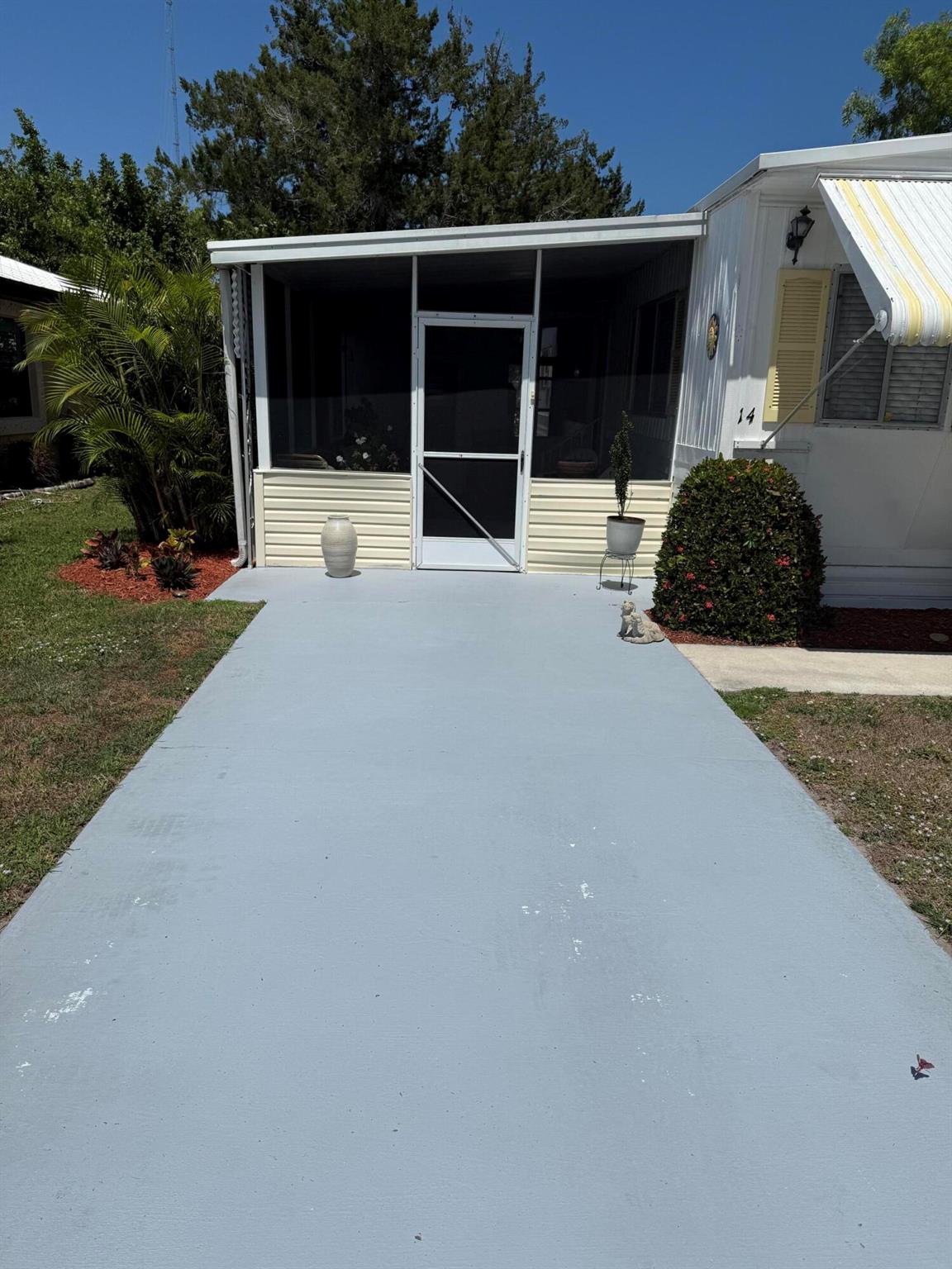 Homes for sale in Port St. Lucie, FL | 14 Se Hildalgo Lane, Port St. Lucie, FL 34952 | MLS# R11079842