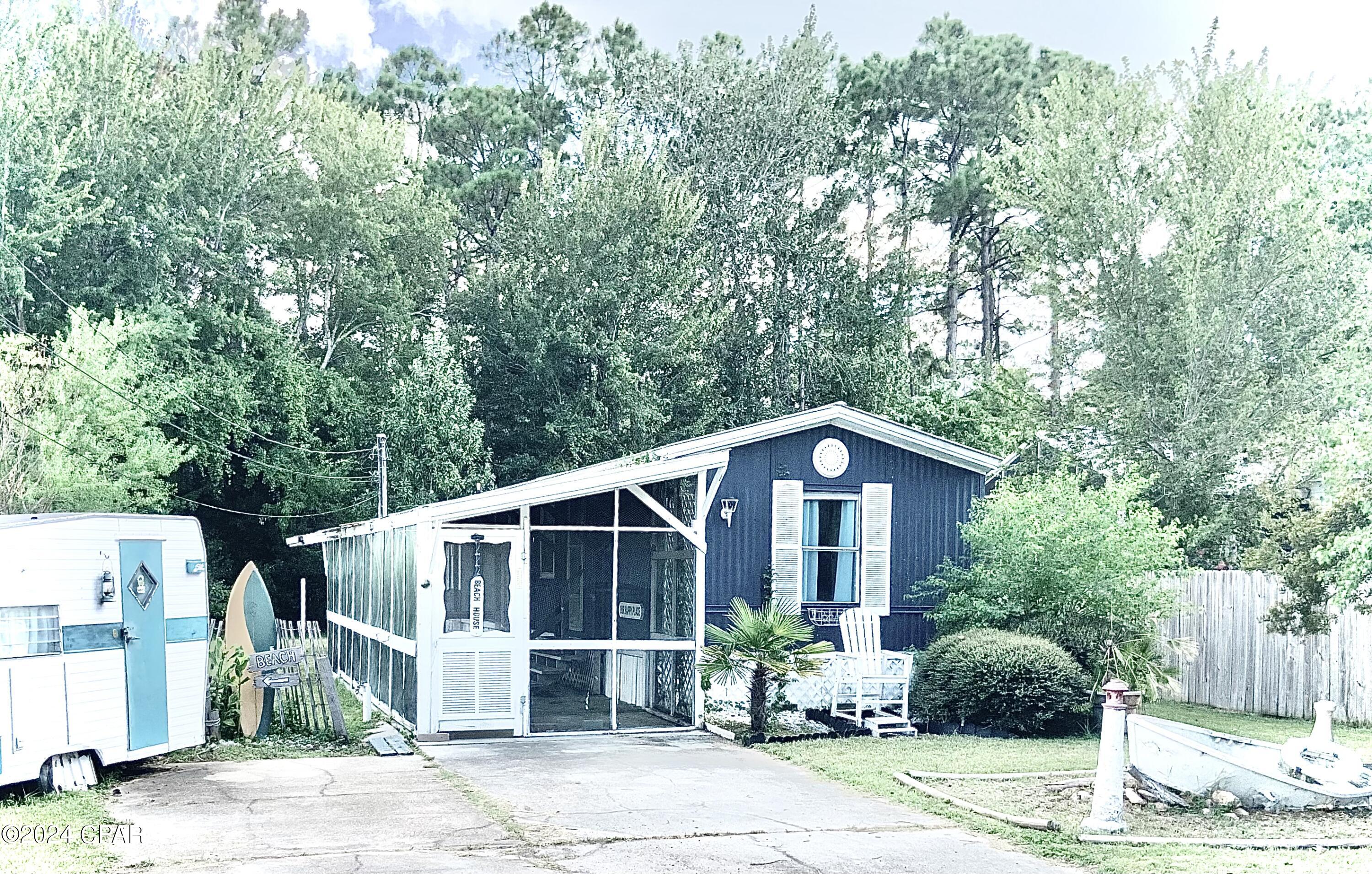 Image 15 For 7125 Beachwood Boulevard