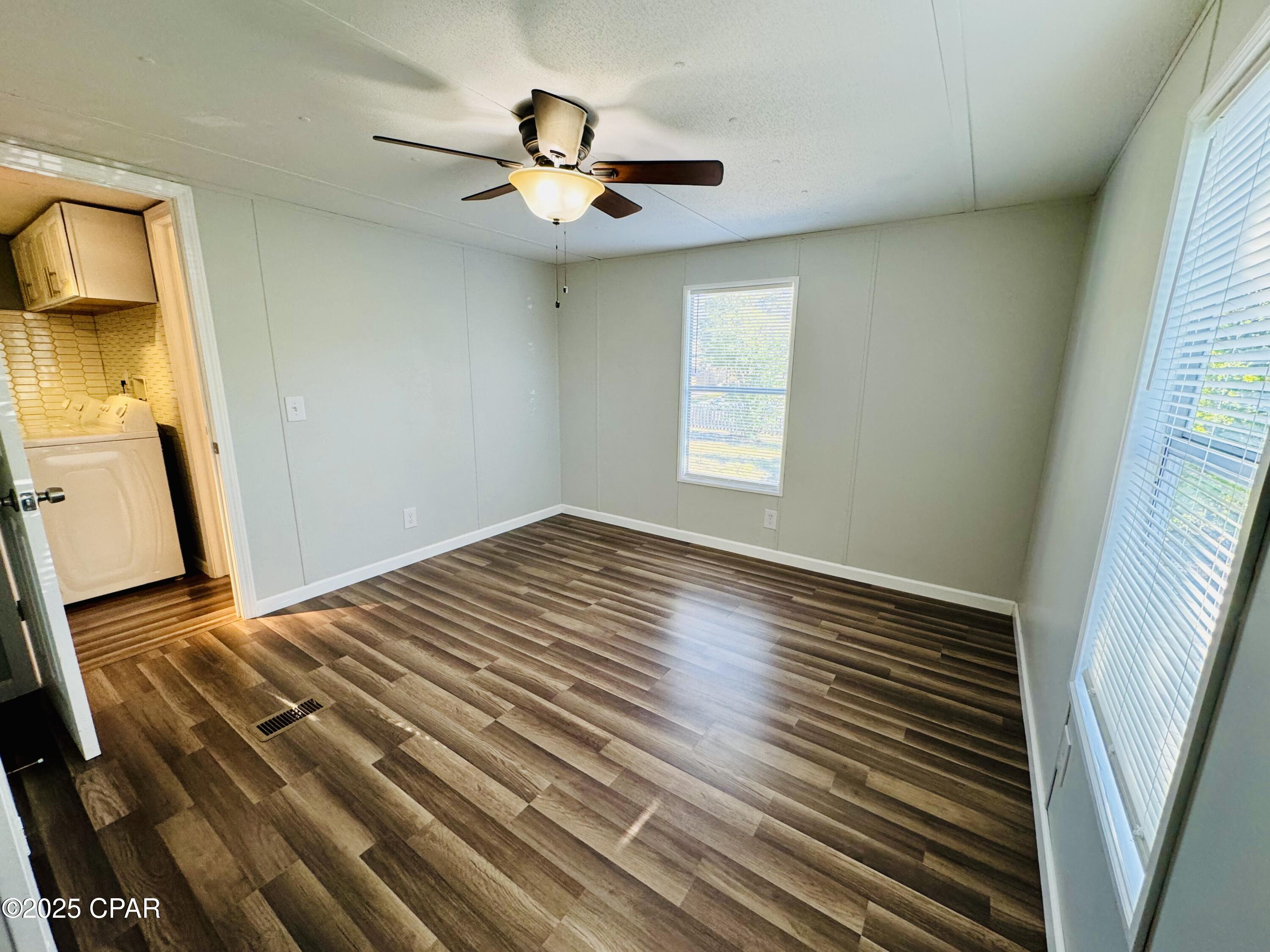Image 20 For 603 Live Oak Lane