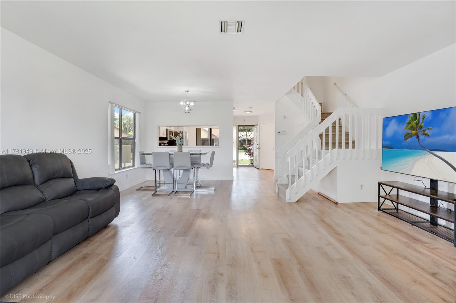 3950 Cocoplum Cir F