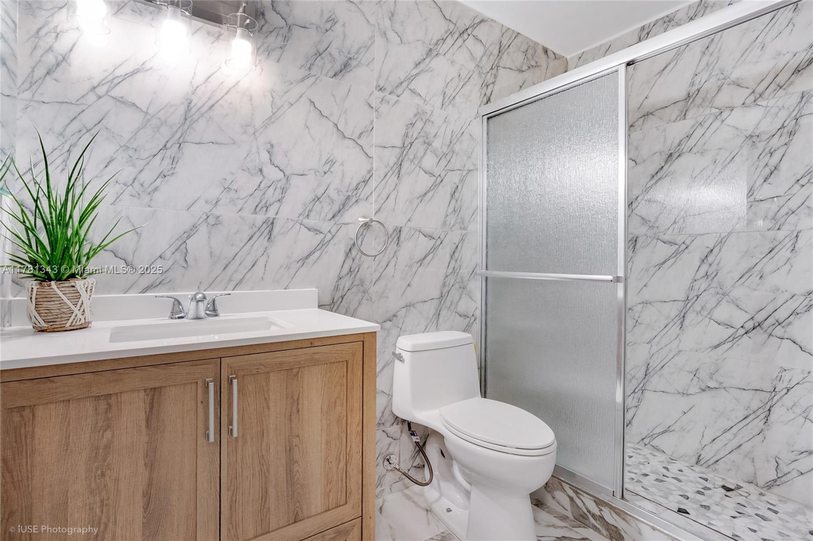 3950 Cocoplum Cir F