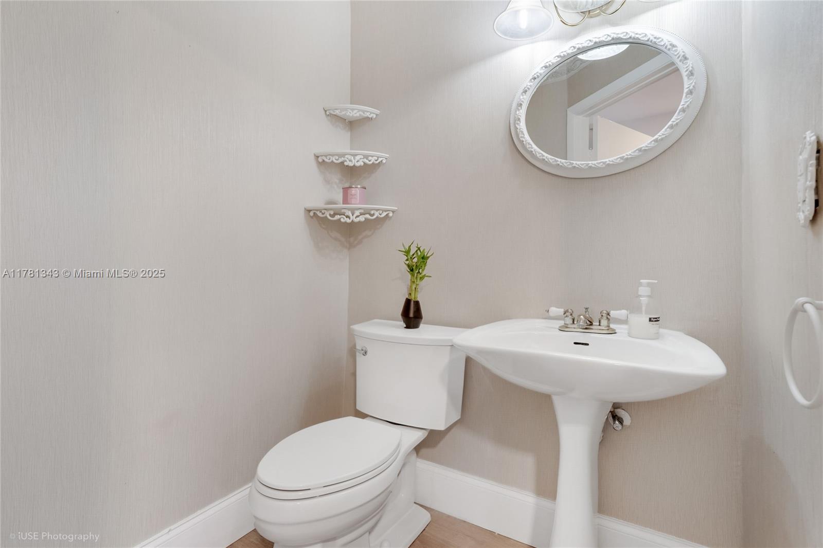 3950 Cocoplum Cir F