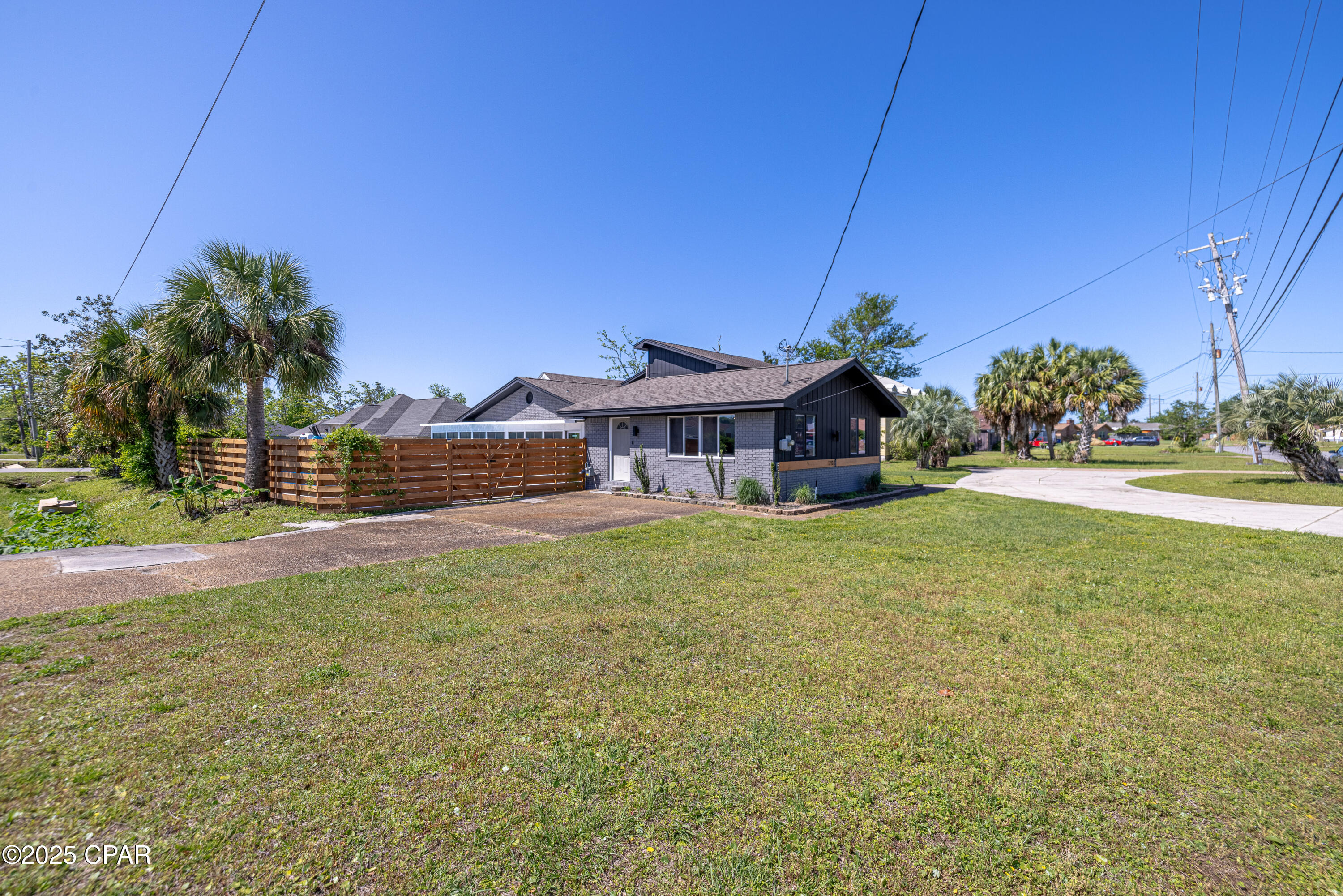 Image 65 For 703 Huntingdon Road