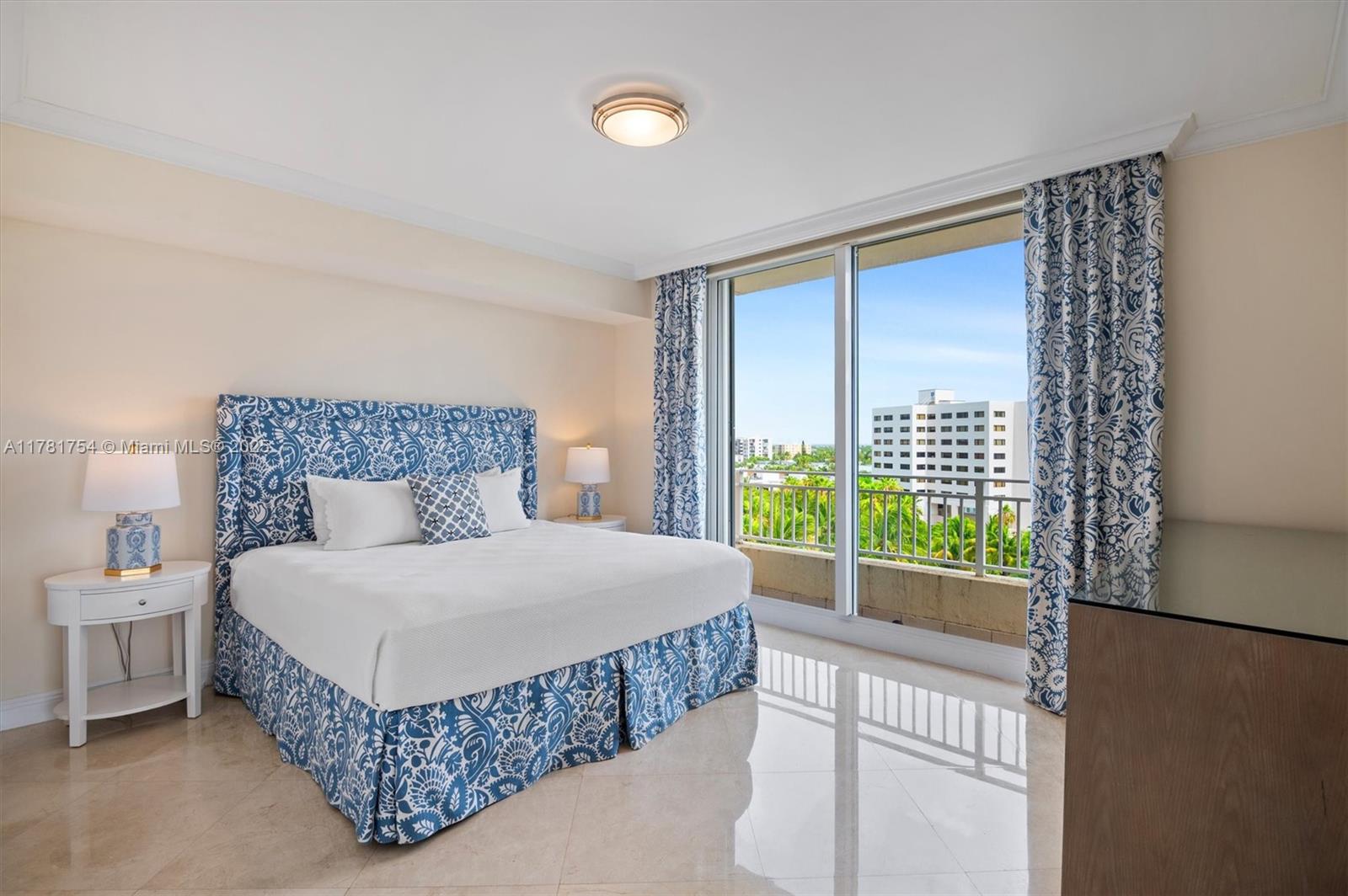 791 Crandon Blvd #704, Key Biscayne FL 33149