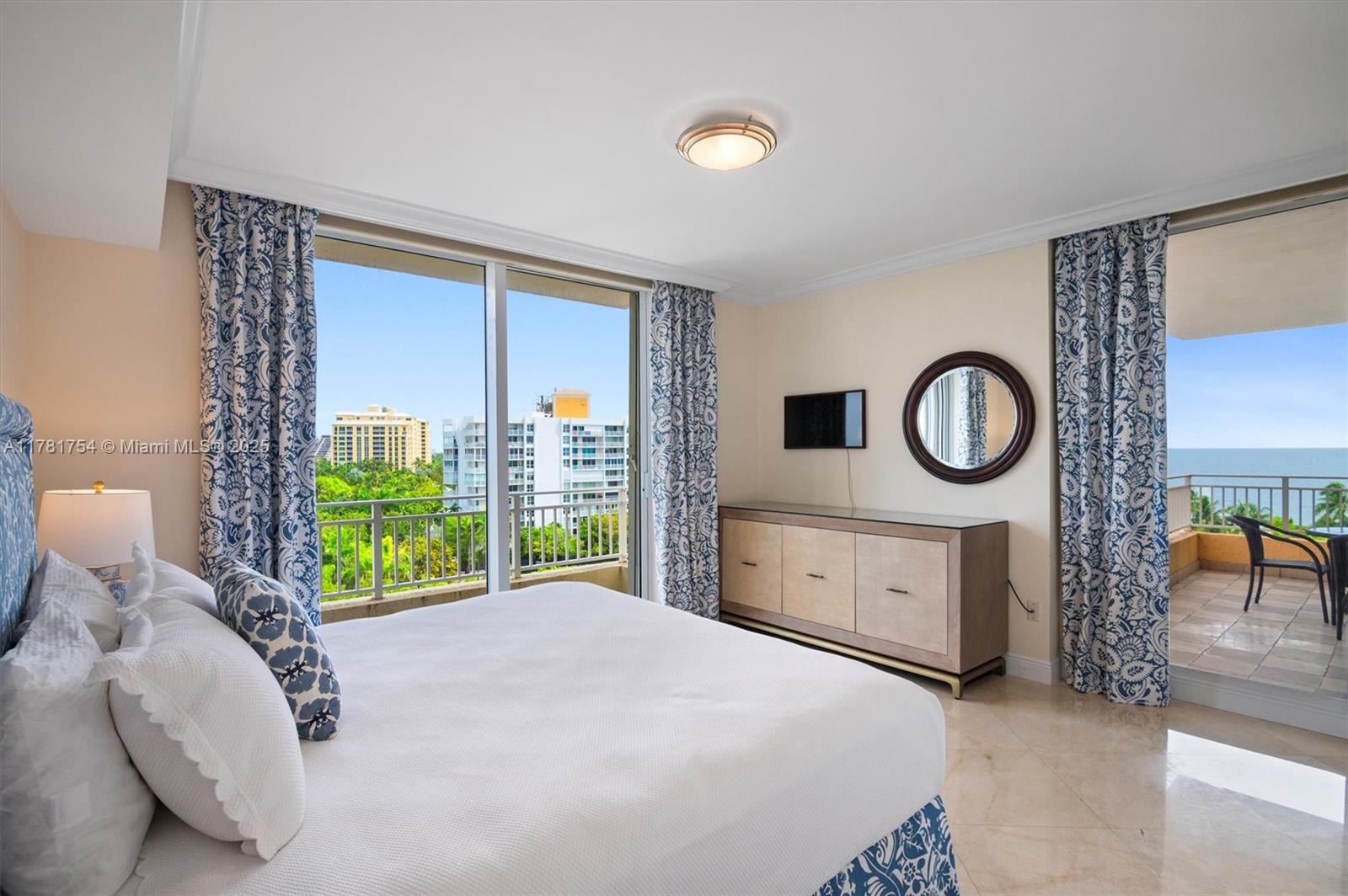 791 Crandon Blvd #704, Key Biscayne FL 33149