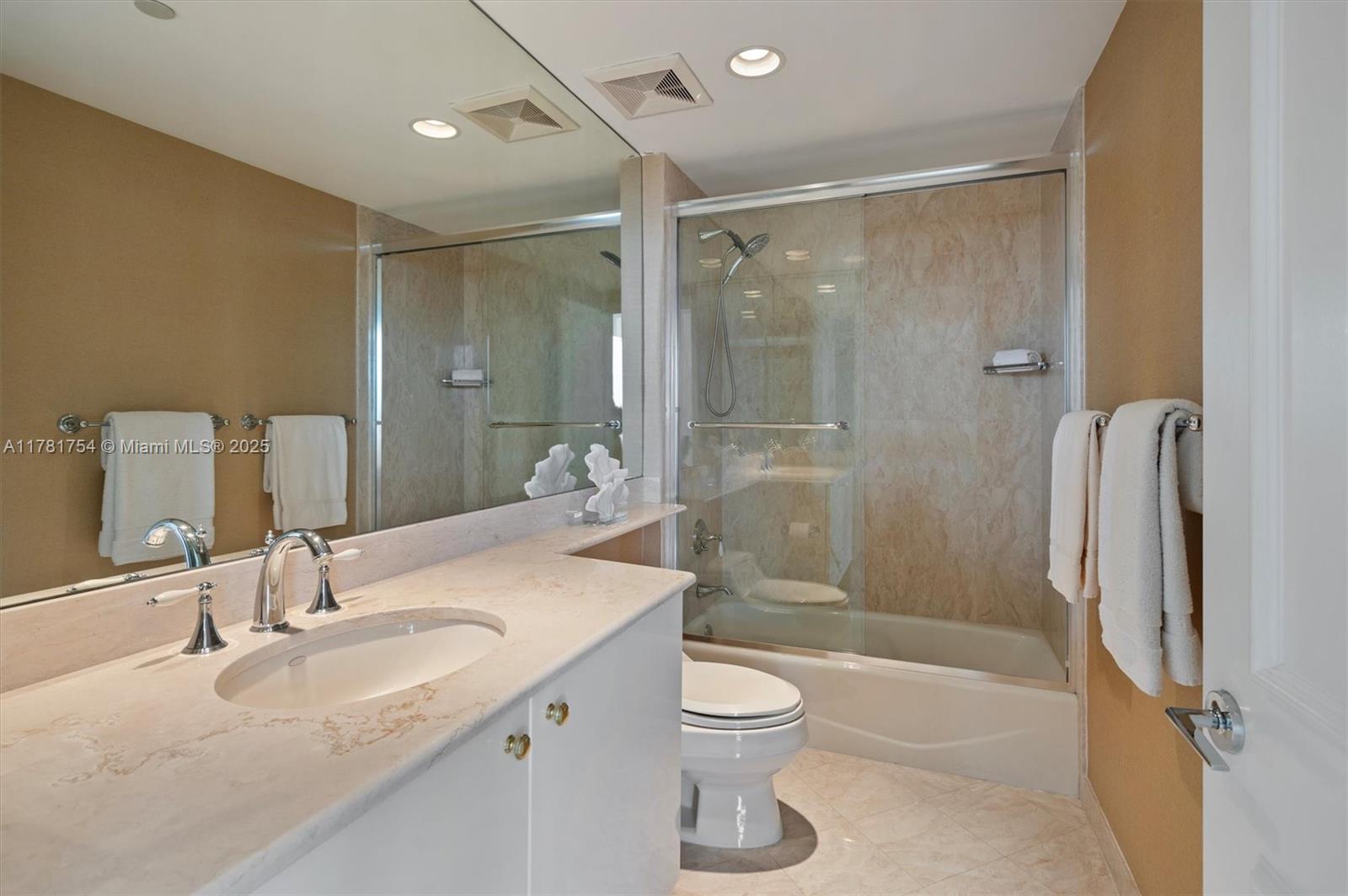 791 Crandon Blvd #704, Key Biscayne FL 33149