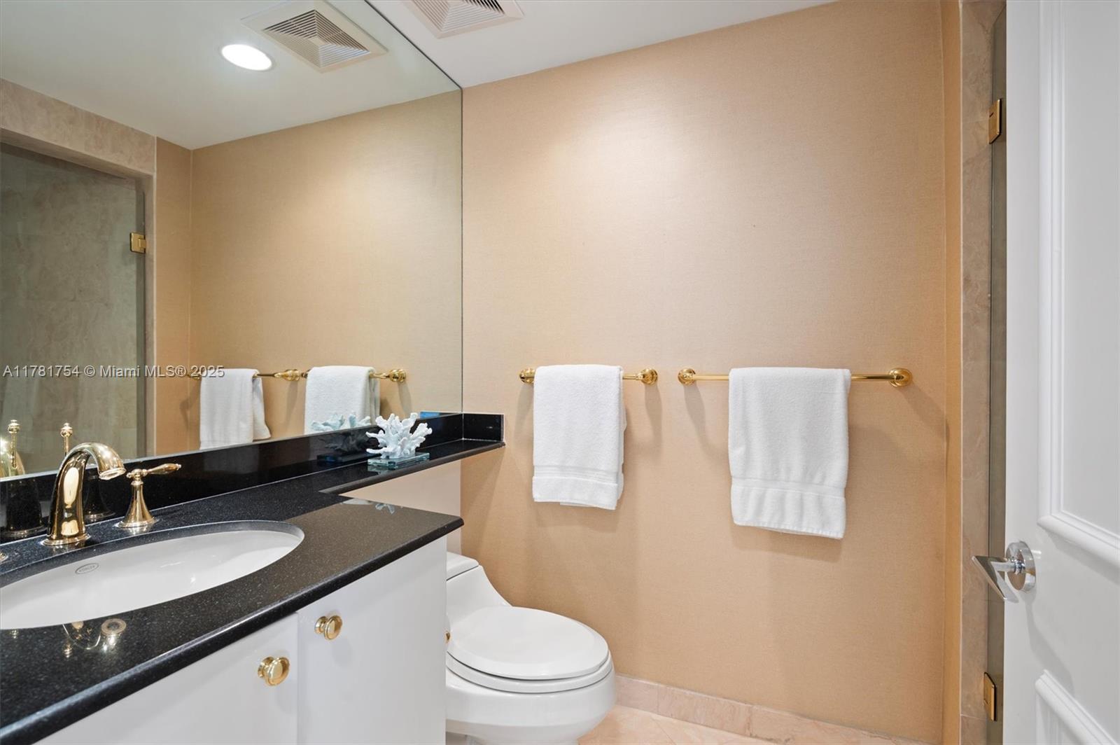 791 Crandon Blvd #704, Key Biscayne FL 33149