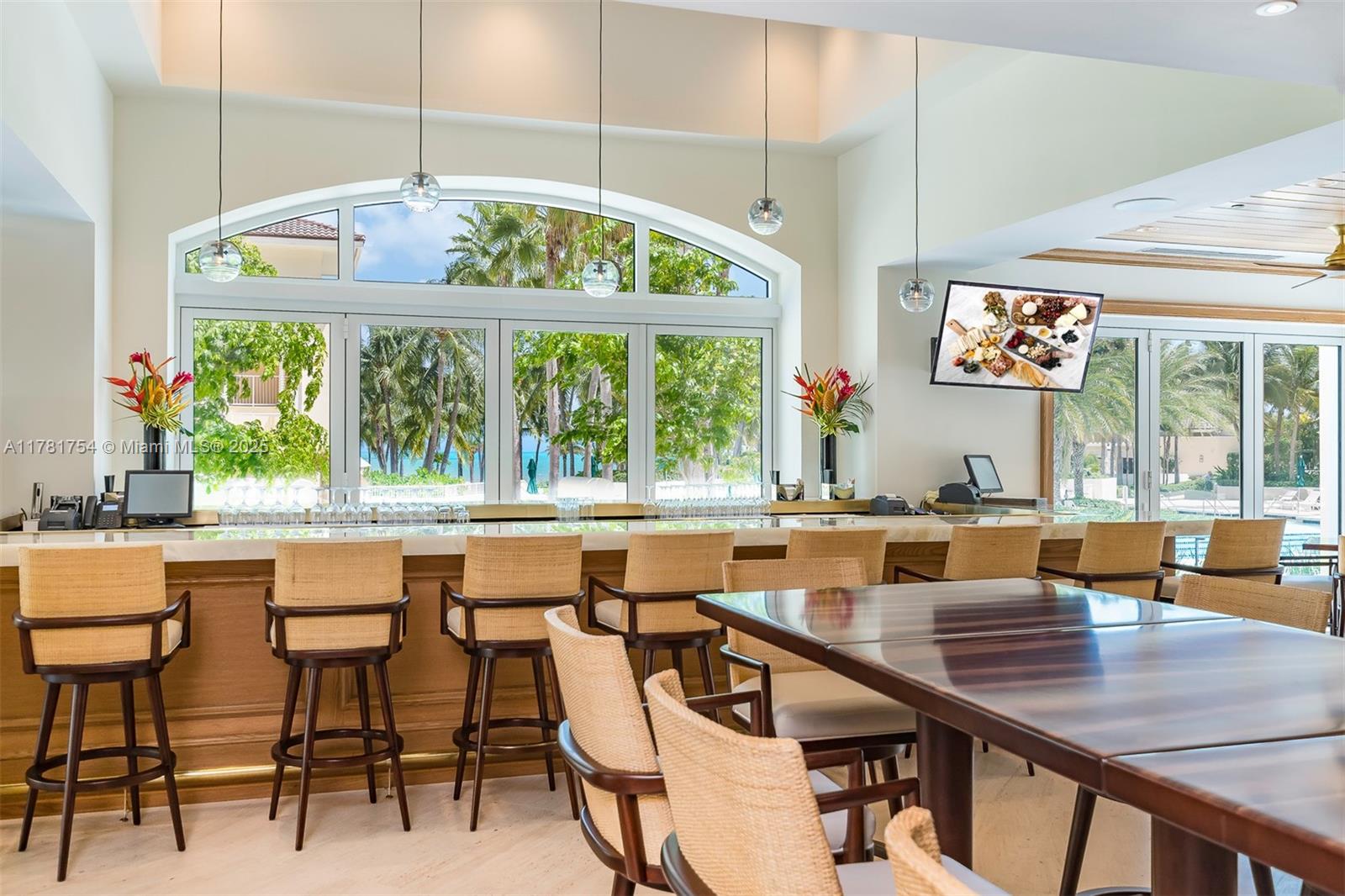 791 Crandon Blvd #704, Key Biscayne FL 33149