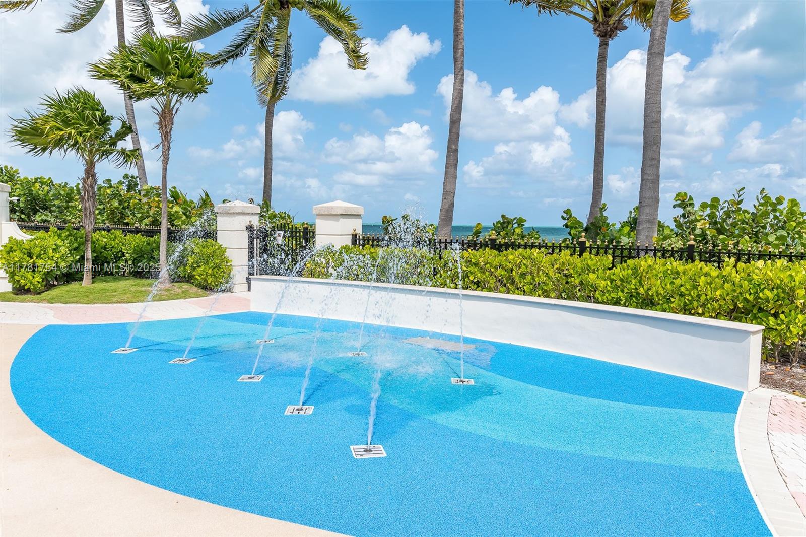 791 Crandon Blvd #704, Key Biscayne FL 33149