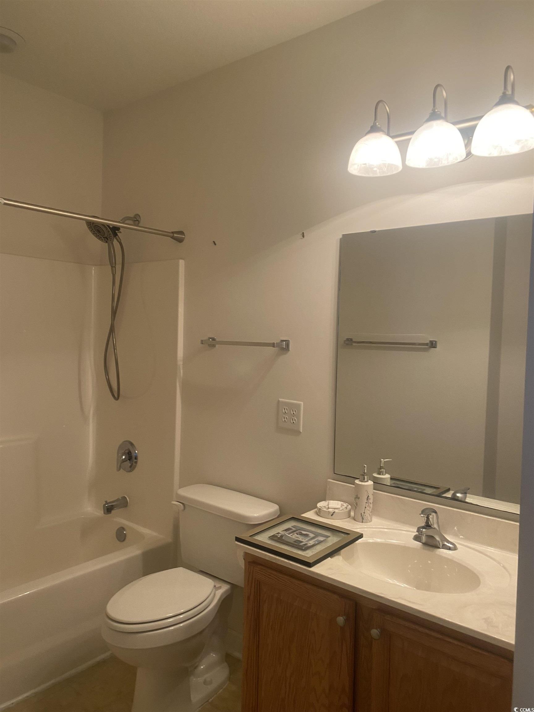819 Brookline Dr.