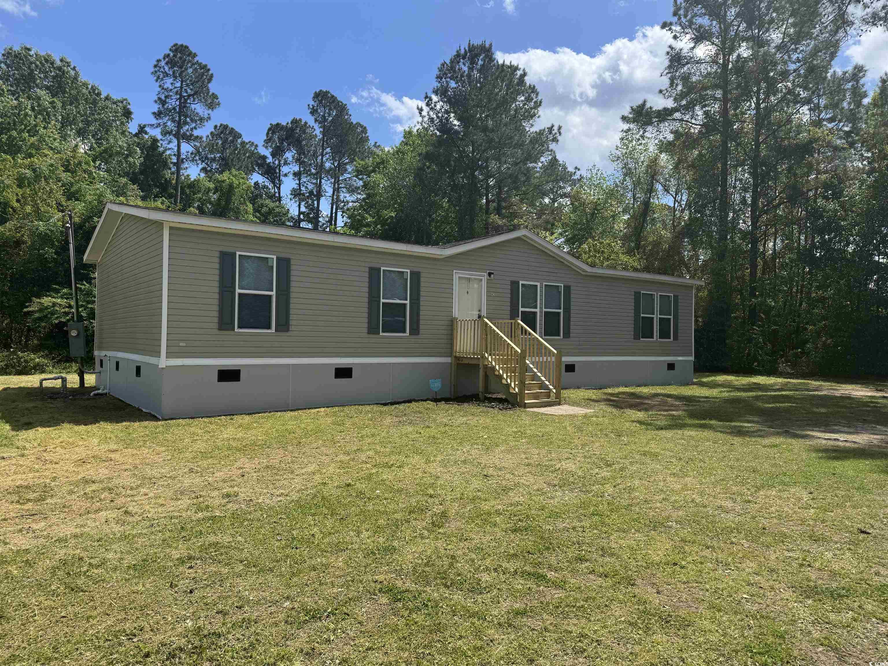 42 Hollywood Ave. Andrews, SC 29510