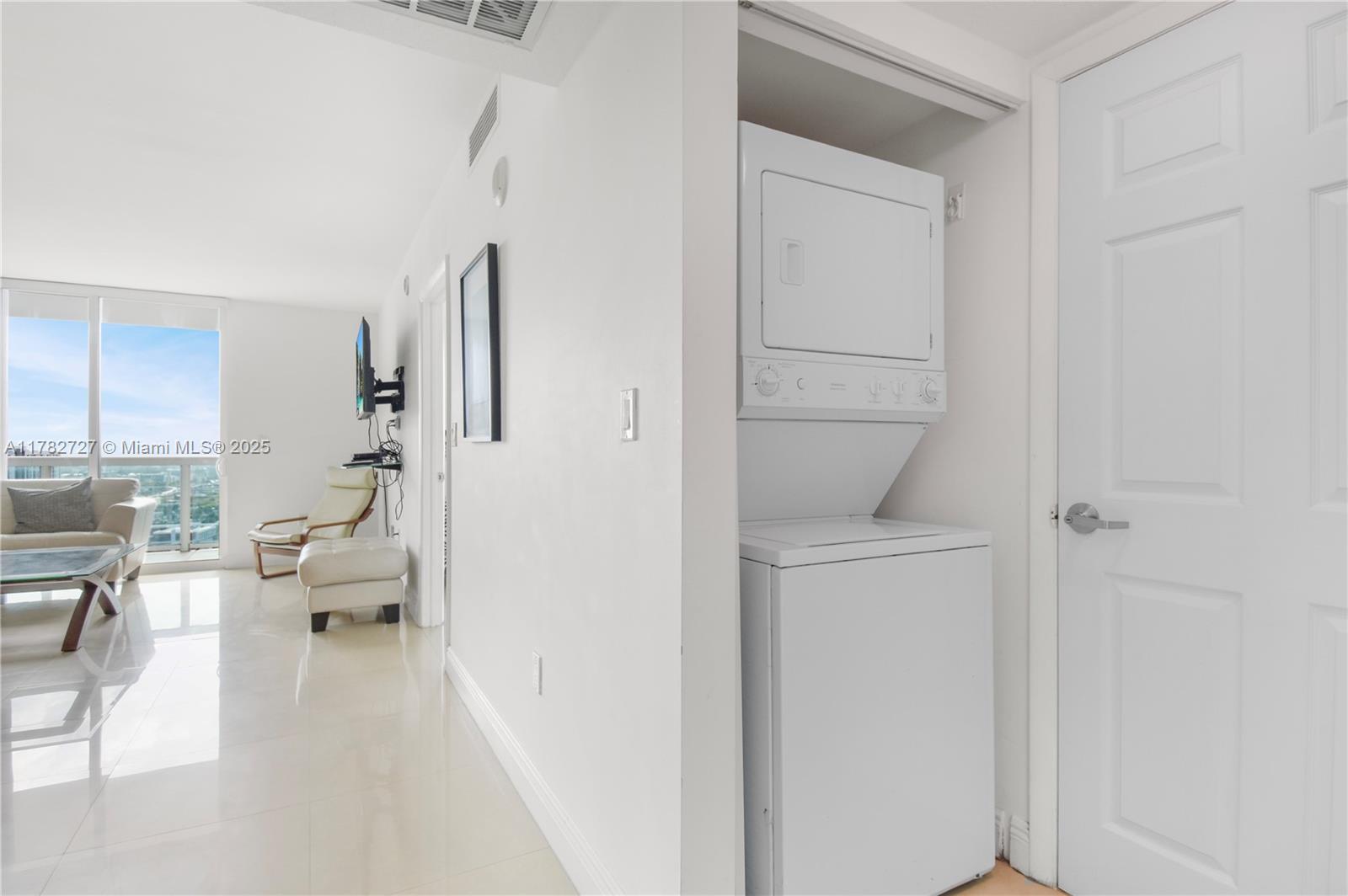 1800 N Bayshore Dr #3708, Miami FL 33132
