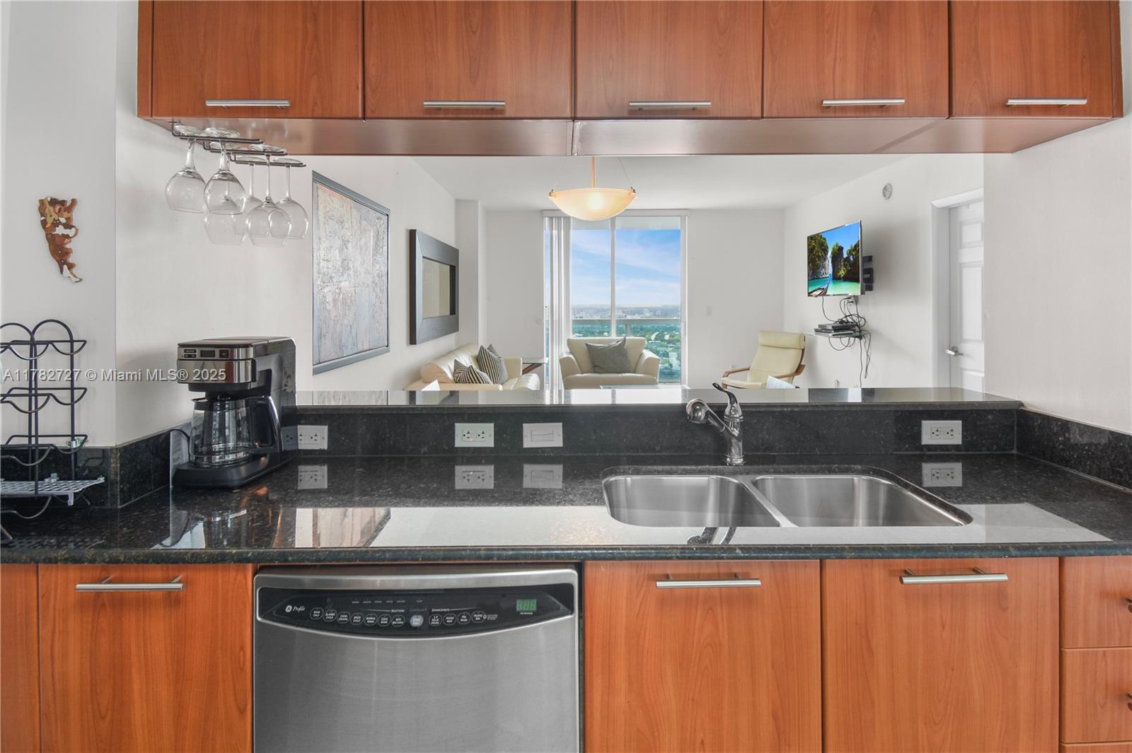 1800 N Bayshore Dr #3708, Miami FL 33132