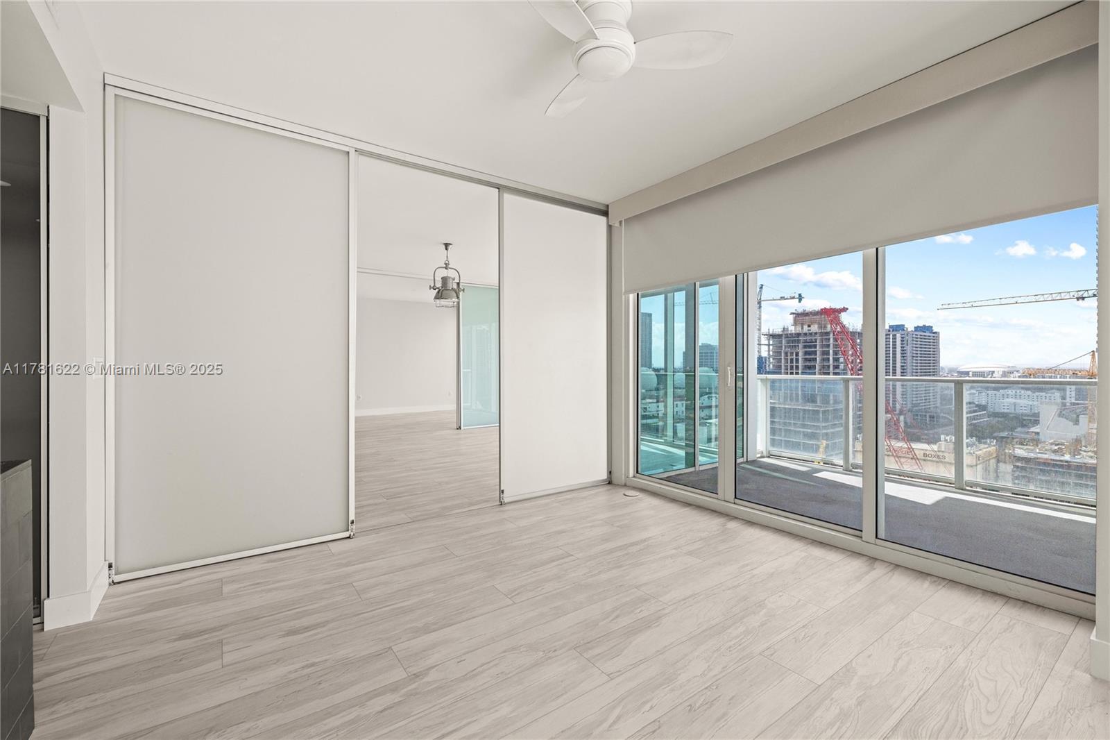 1040 Biscayne Blvd #1706, Miami FL 33132