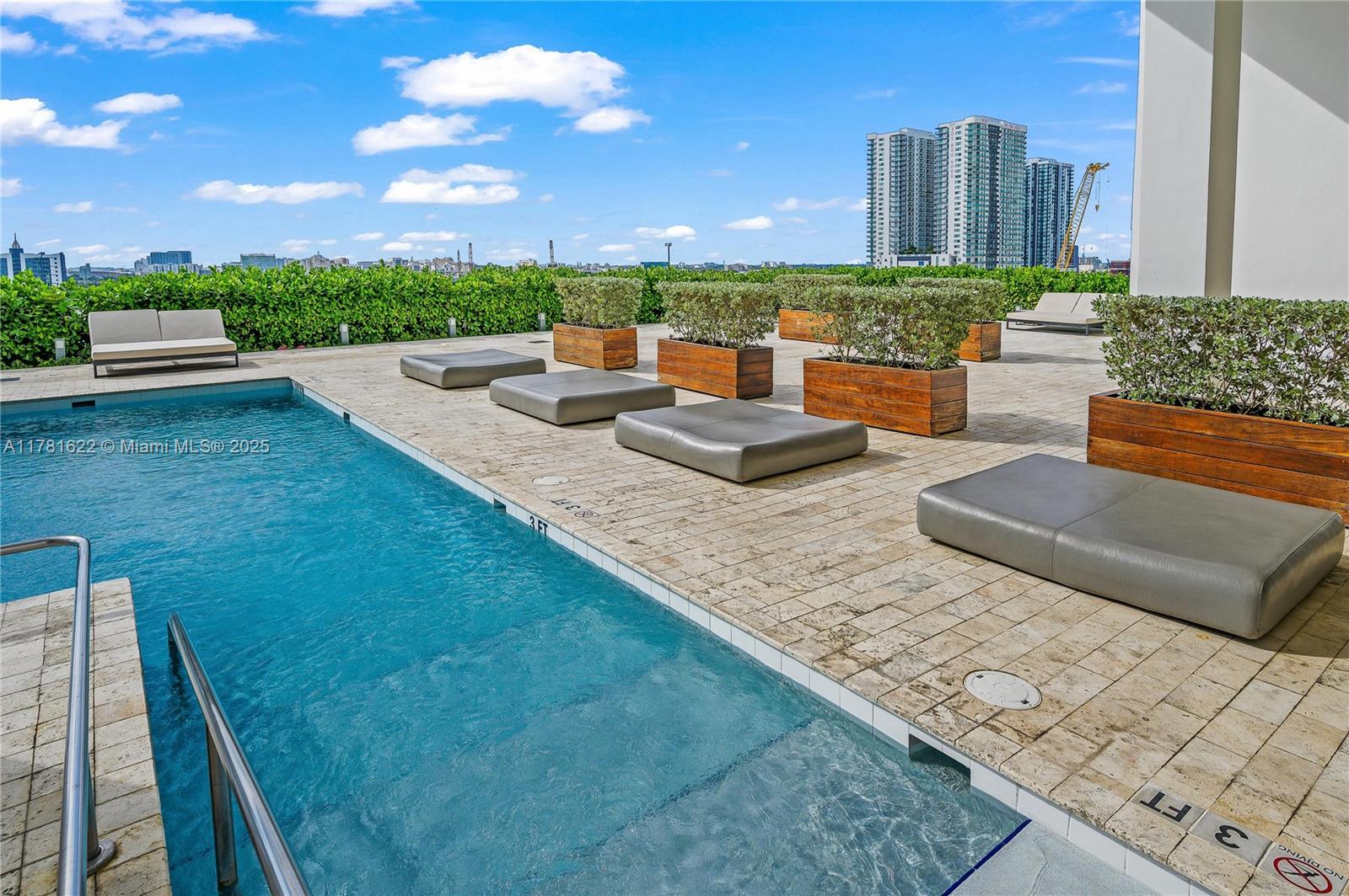 1040 Biscayne Blvd #1706, Miami FL 33132