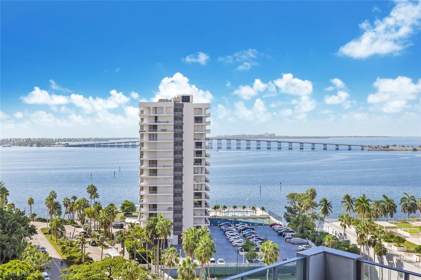 Condo for Sale in Miami, FL