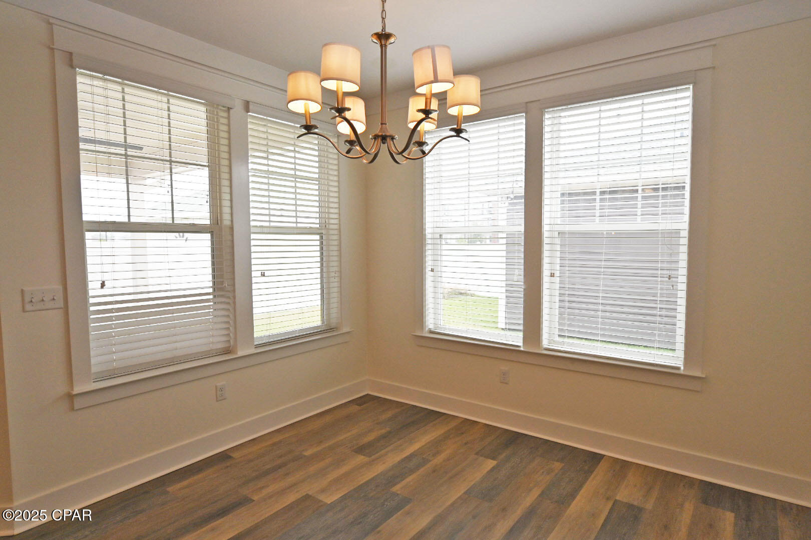 Image 17 For 3116 Veranda Avenue