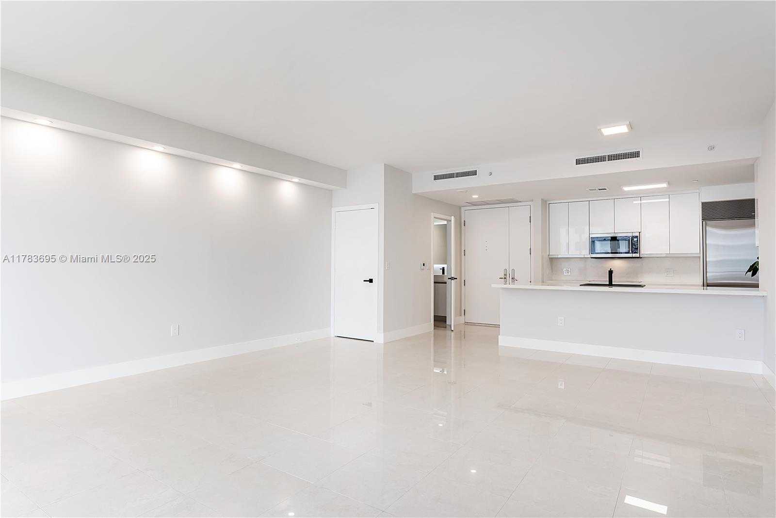 901 Brickell Key Blvd #2902, Miami FL 33131