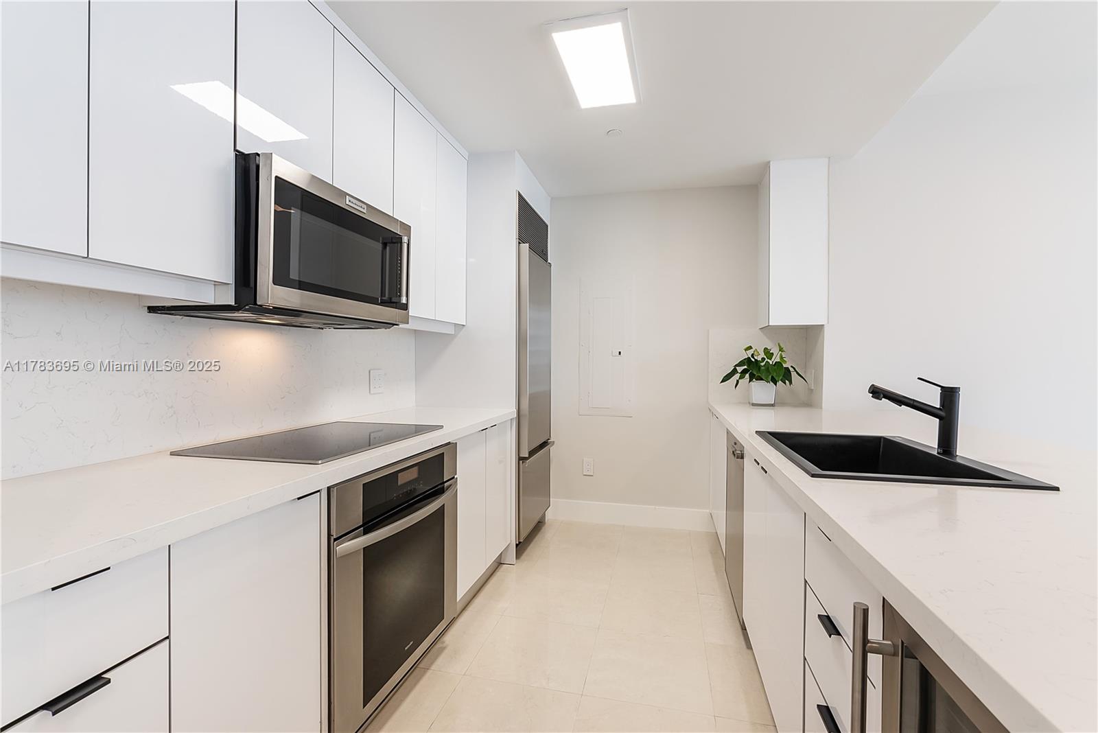 901 Brickell Key Blvd #2902, Miami FL 33131