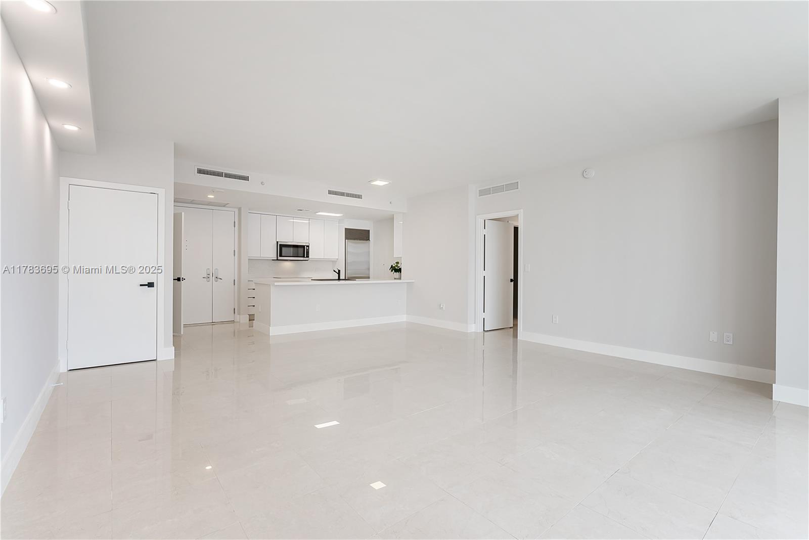 901 Brickell Key Blvd #2902, Miami FL 33131