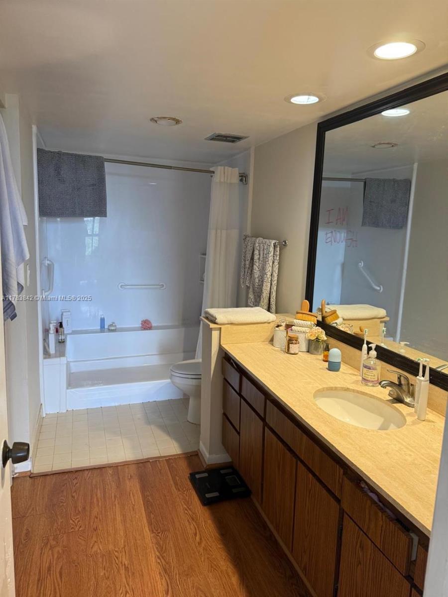 600 Biltmore Way #1108, Coral Gables FL 33134