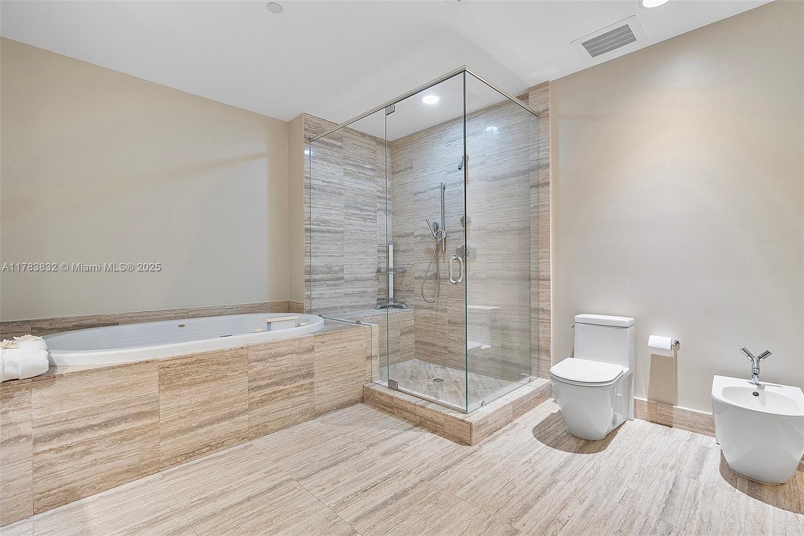 15811 Collins Ave #802, Sunny Isles Beach FL 33160