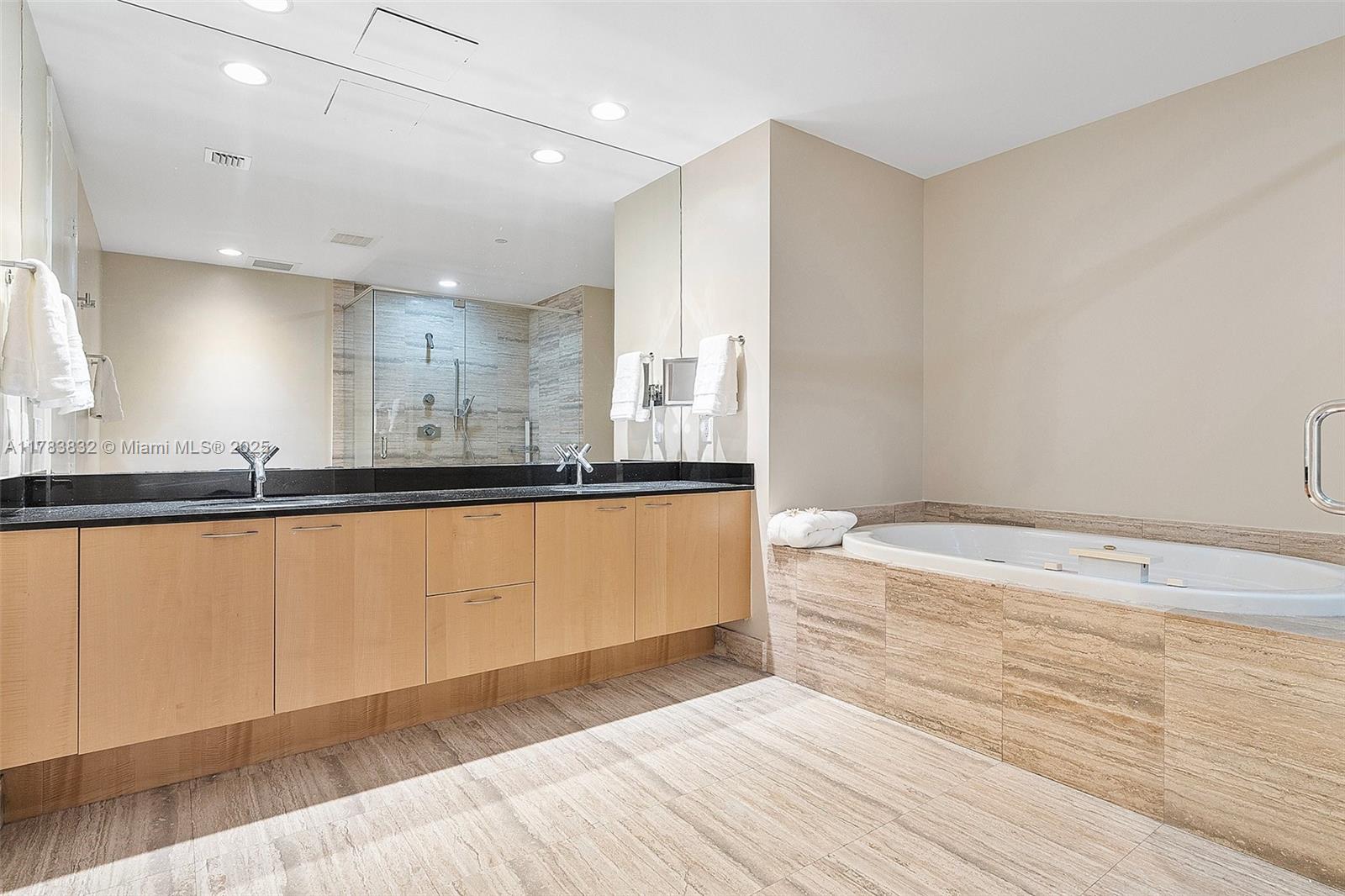 15811 Collins Ave #802, Sunny Isles Beach FL 33160