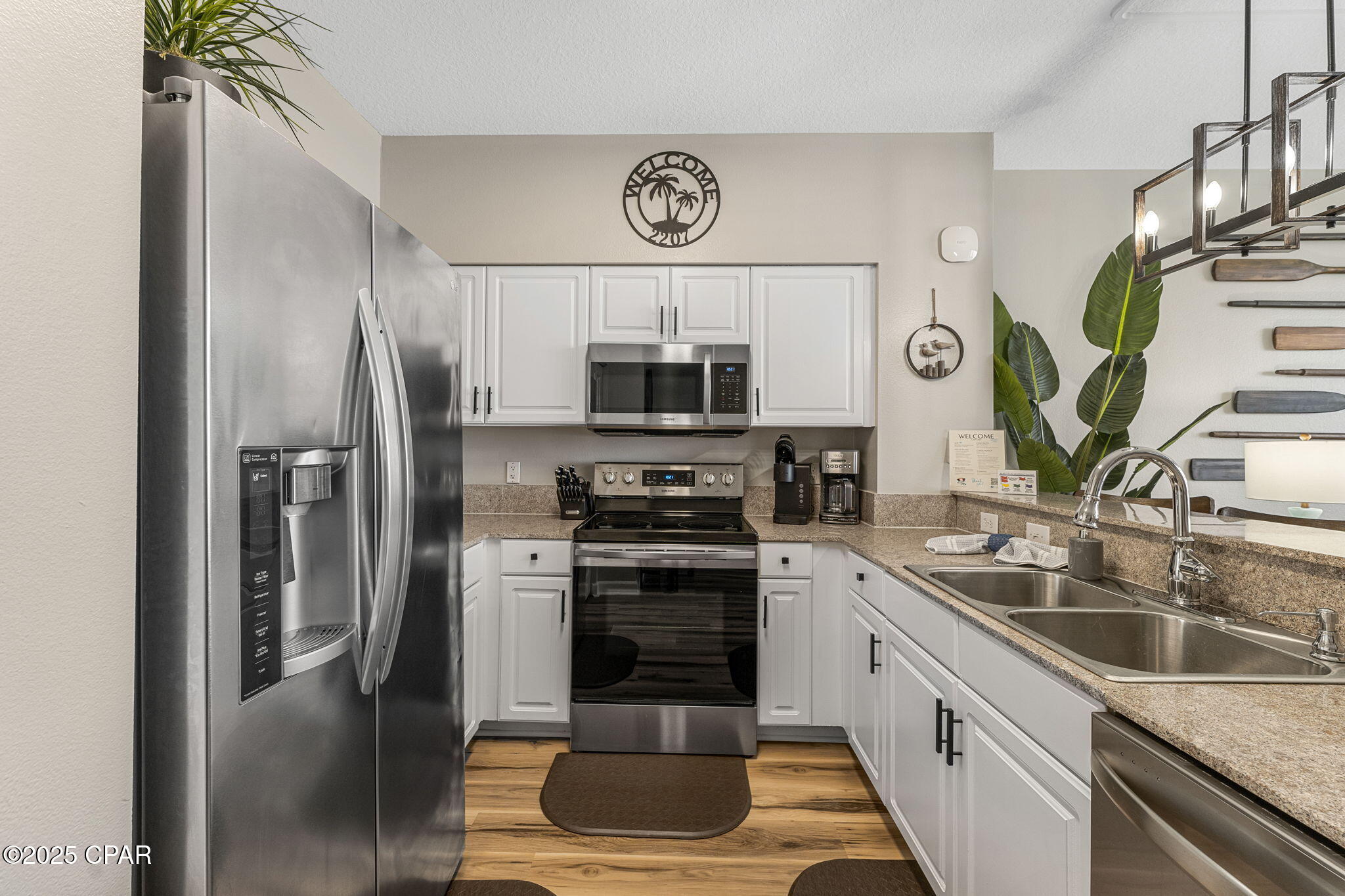 Image 4 For 9900 Thomas Drive 2207