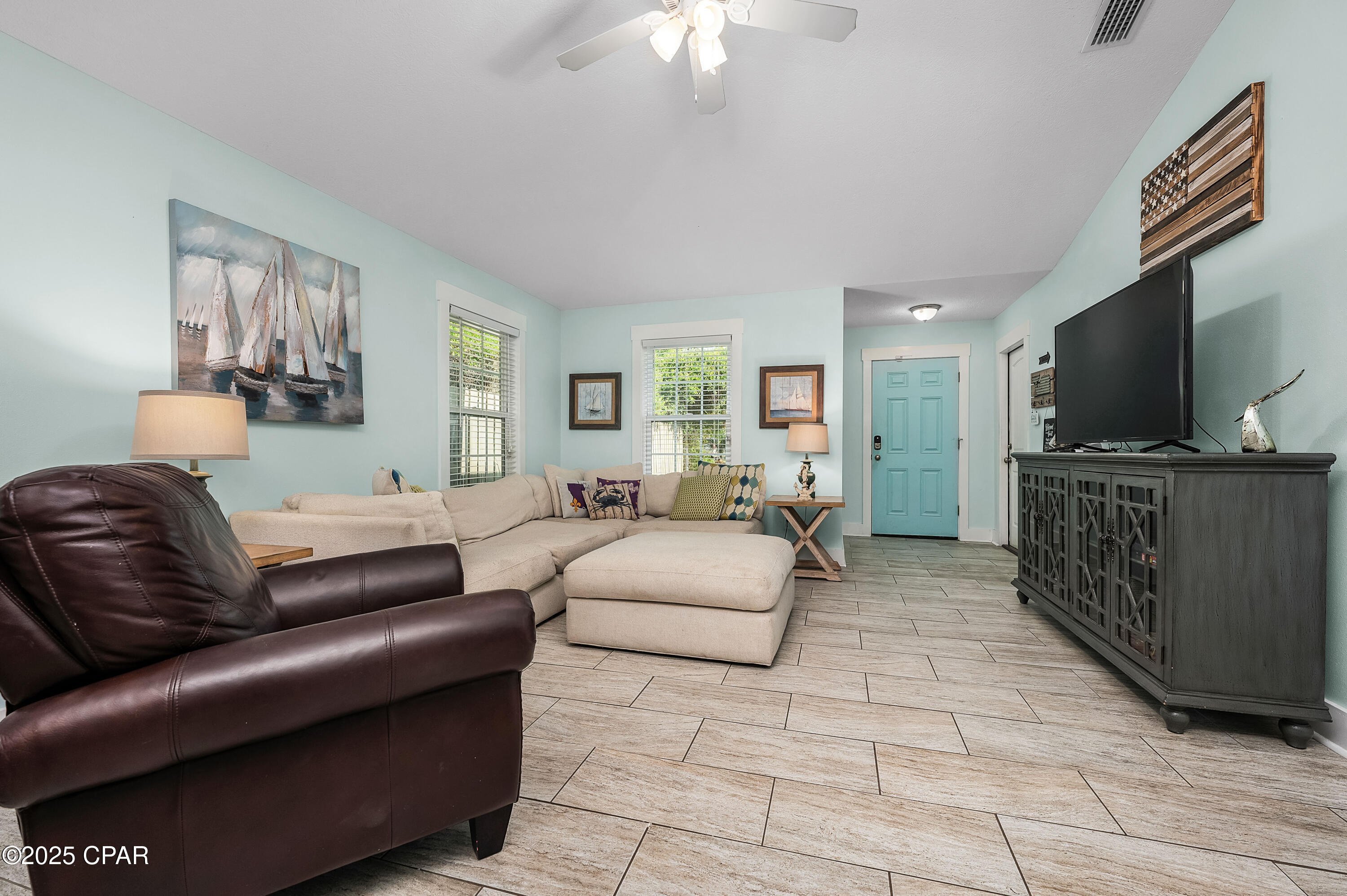 Image 11 For 22520 Hilltop Avenue