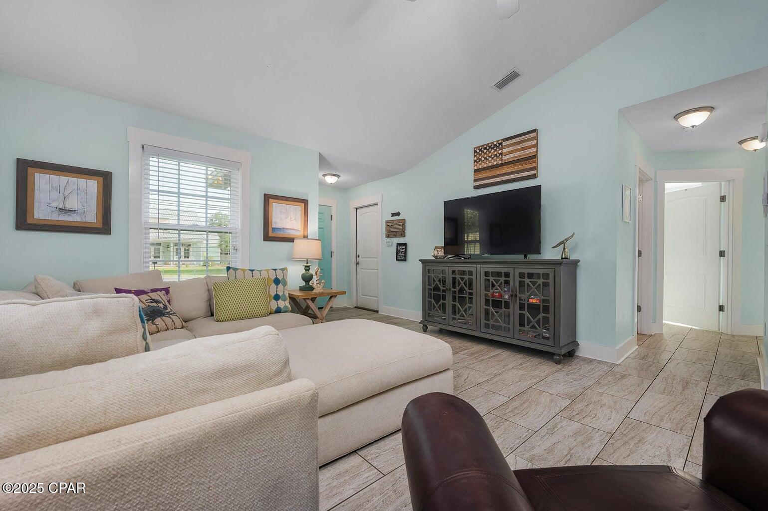 Image 12 For 22520 Hilltop Avenue