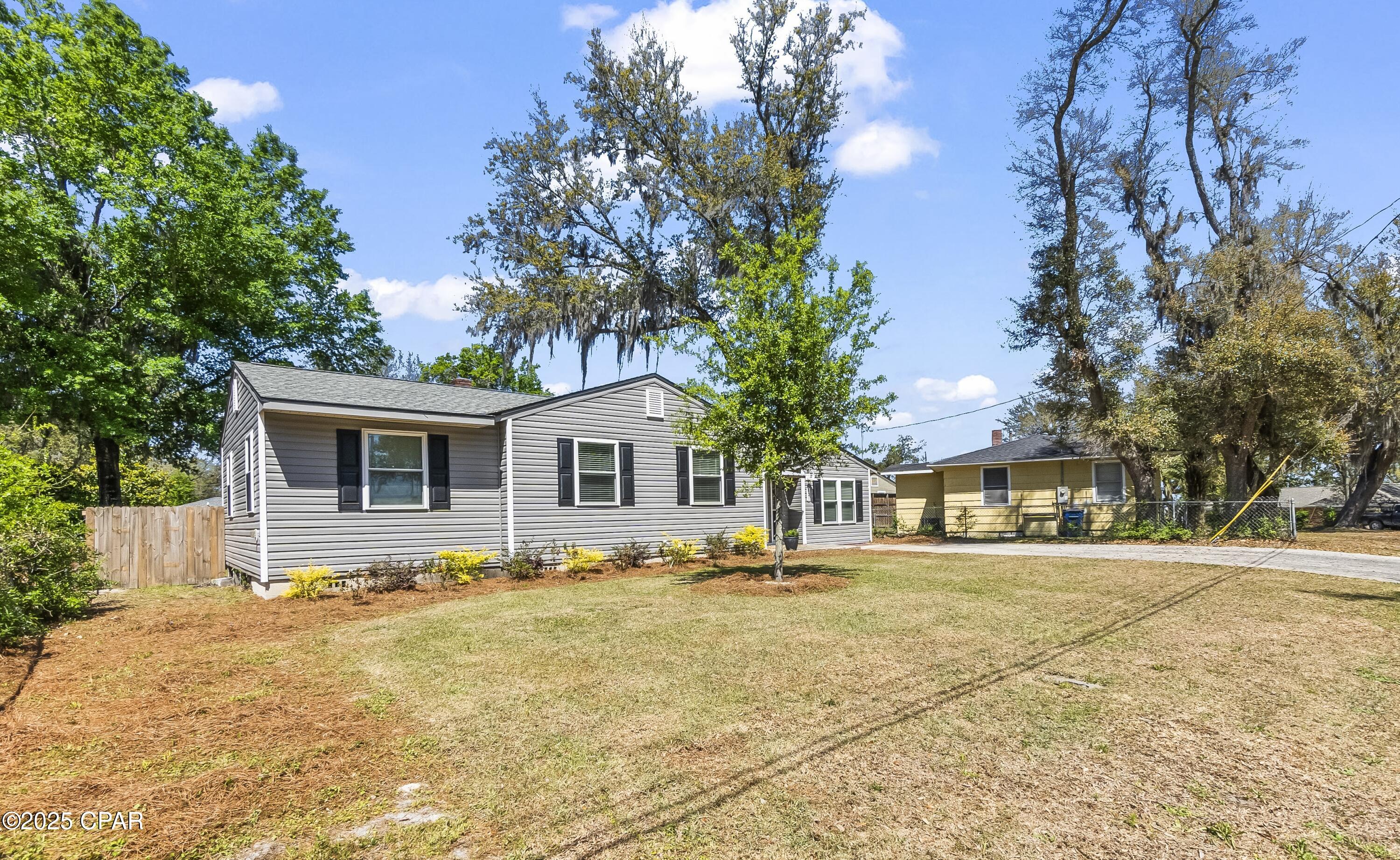 Image 3 For 121 Cove Lane