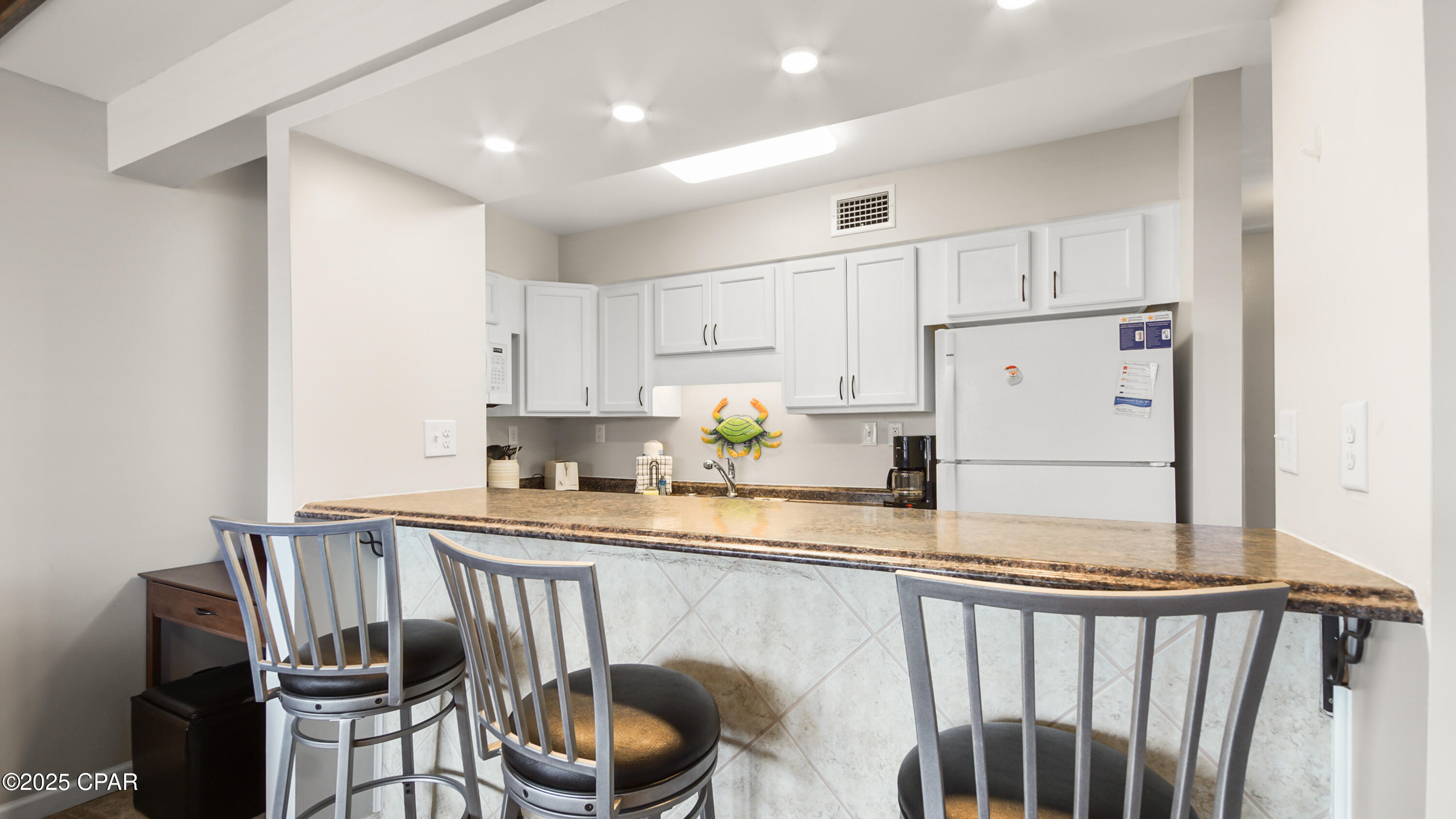 Image 6 For 6829 Thomas Drive 409