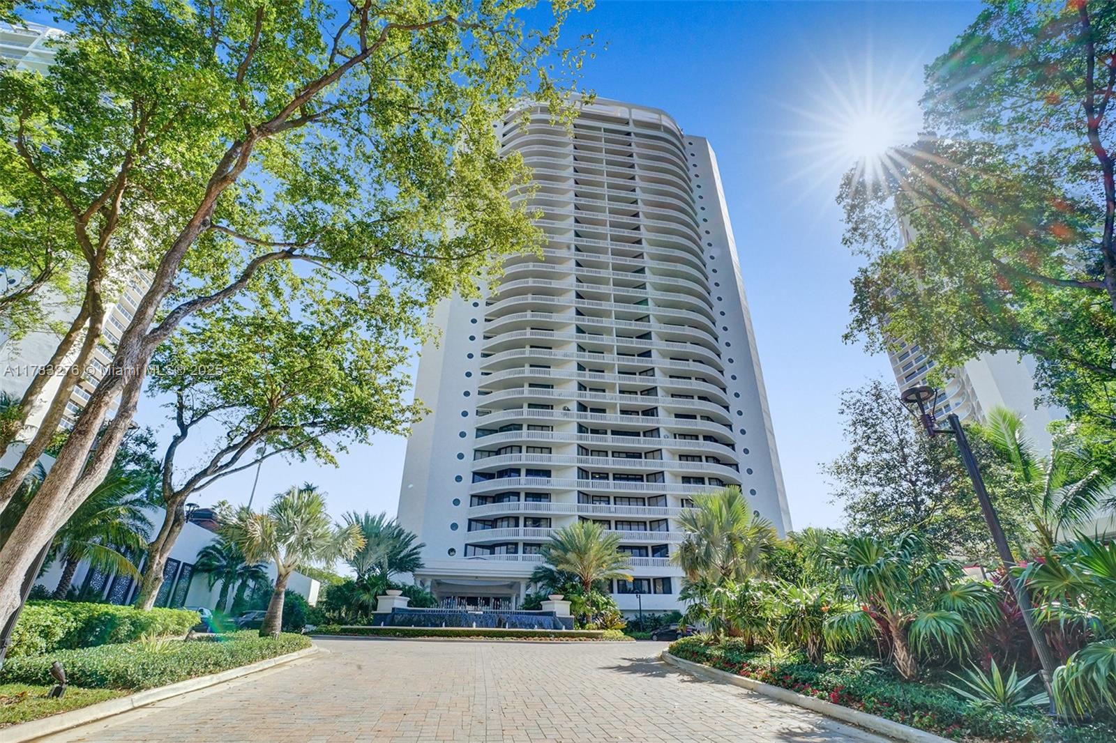 3000 Island Blvd #2004, Aventura FL 33160