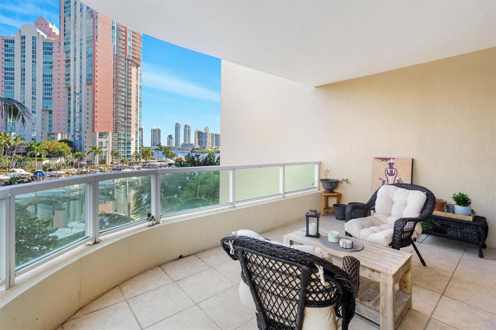 3340 NE 190th St #404, Aventura FL 33180