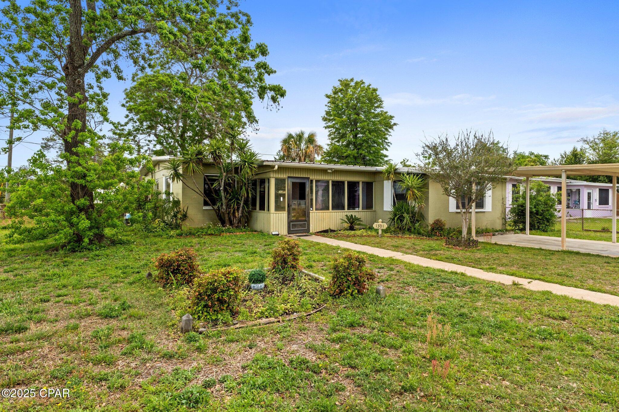 Image 19 For 1301 Oakland Drive