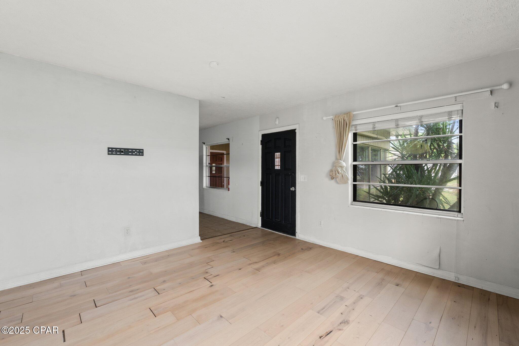 Image 24 For 1301 Oakland Drive