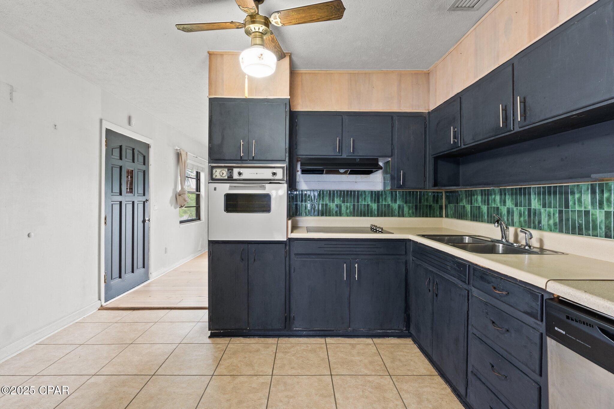 Image 8 For 1301 Oakland Drive