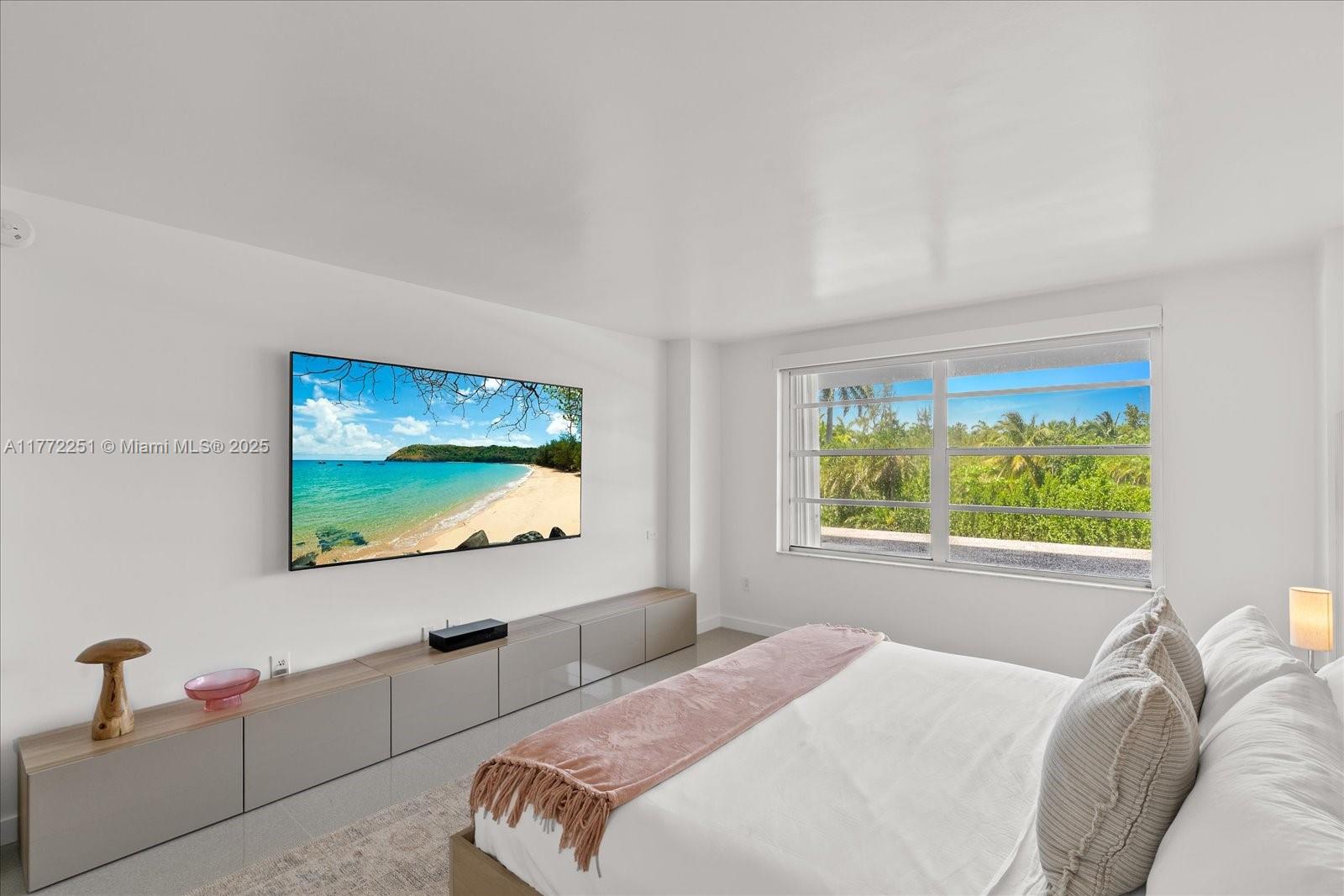 155 Ocean Lane Dr #208, Key Biscayne FL 33149